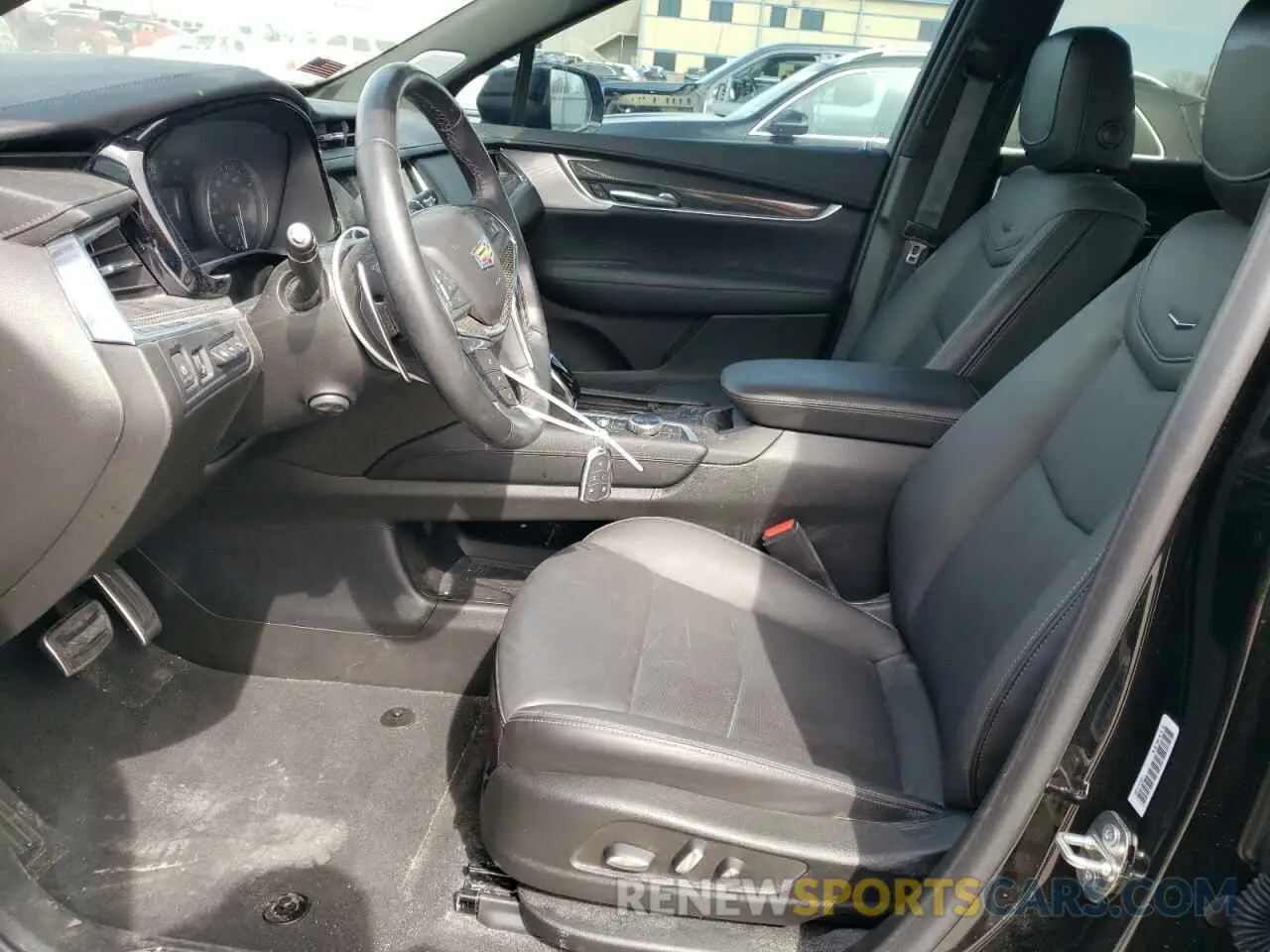 7 Photograph of a damaged car 1GYKNGRSXRZ706127 CADILLAC XT5 2024