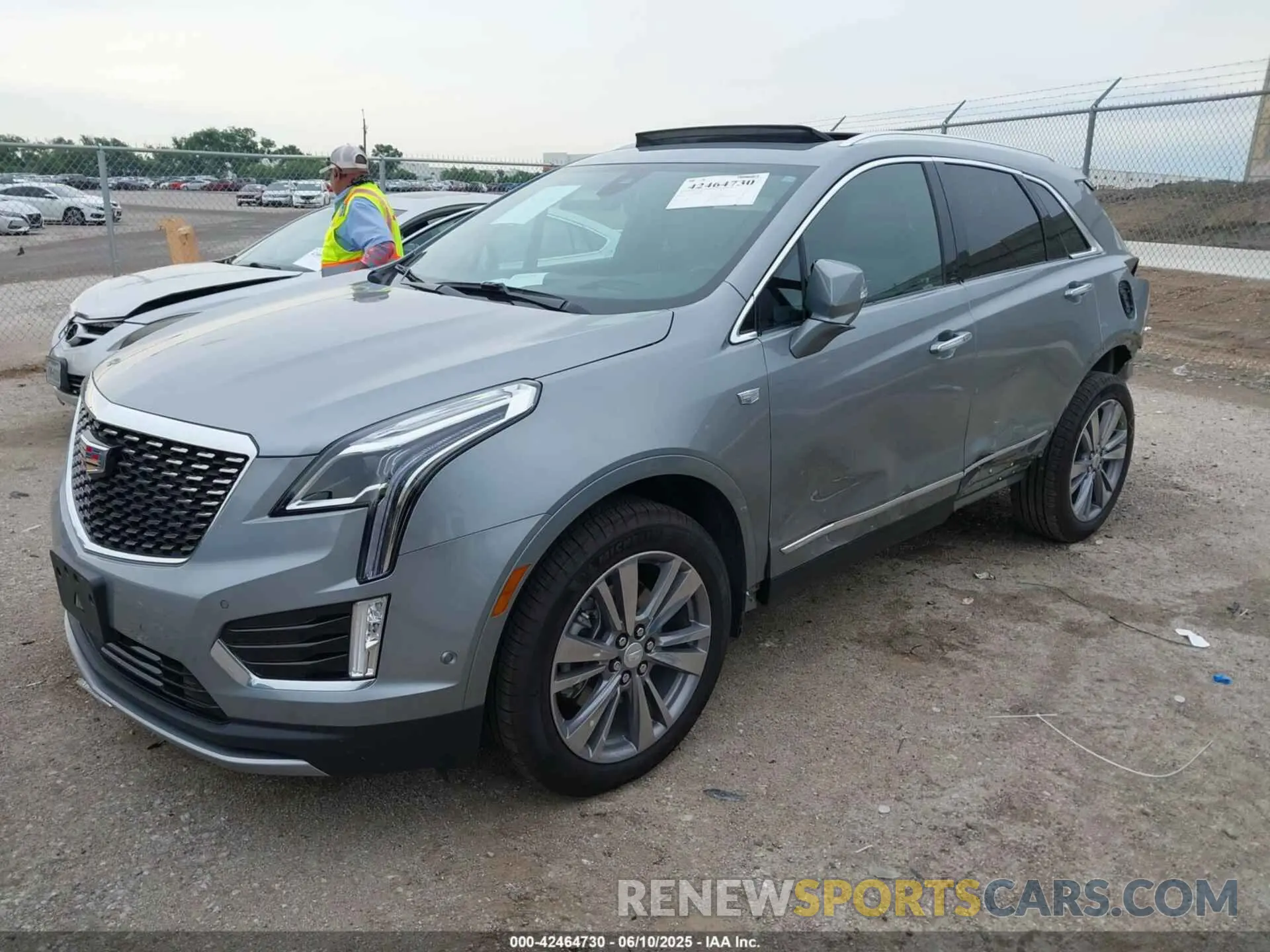 2 Photograph of a damaged car 1GYKNCRS0SZ101466 CADILLAC XT5 2025