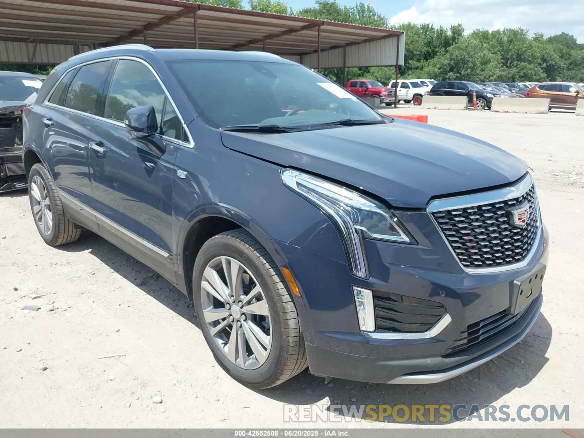 1 Фотография поврежденного автомобиля 1GYKNCRS2SZ119757 CADILLAC XT5 2025