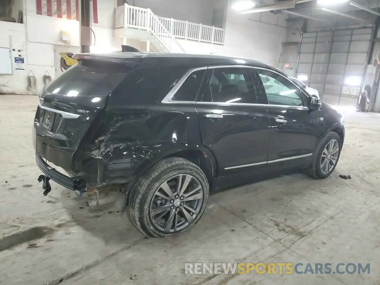 3 Photograph of a damaged car 1GYKNDR44SZ103342 CADILLAC XT5 2025