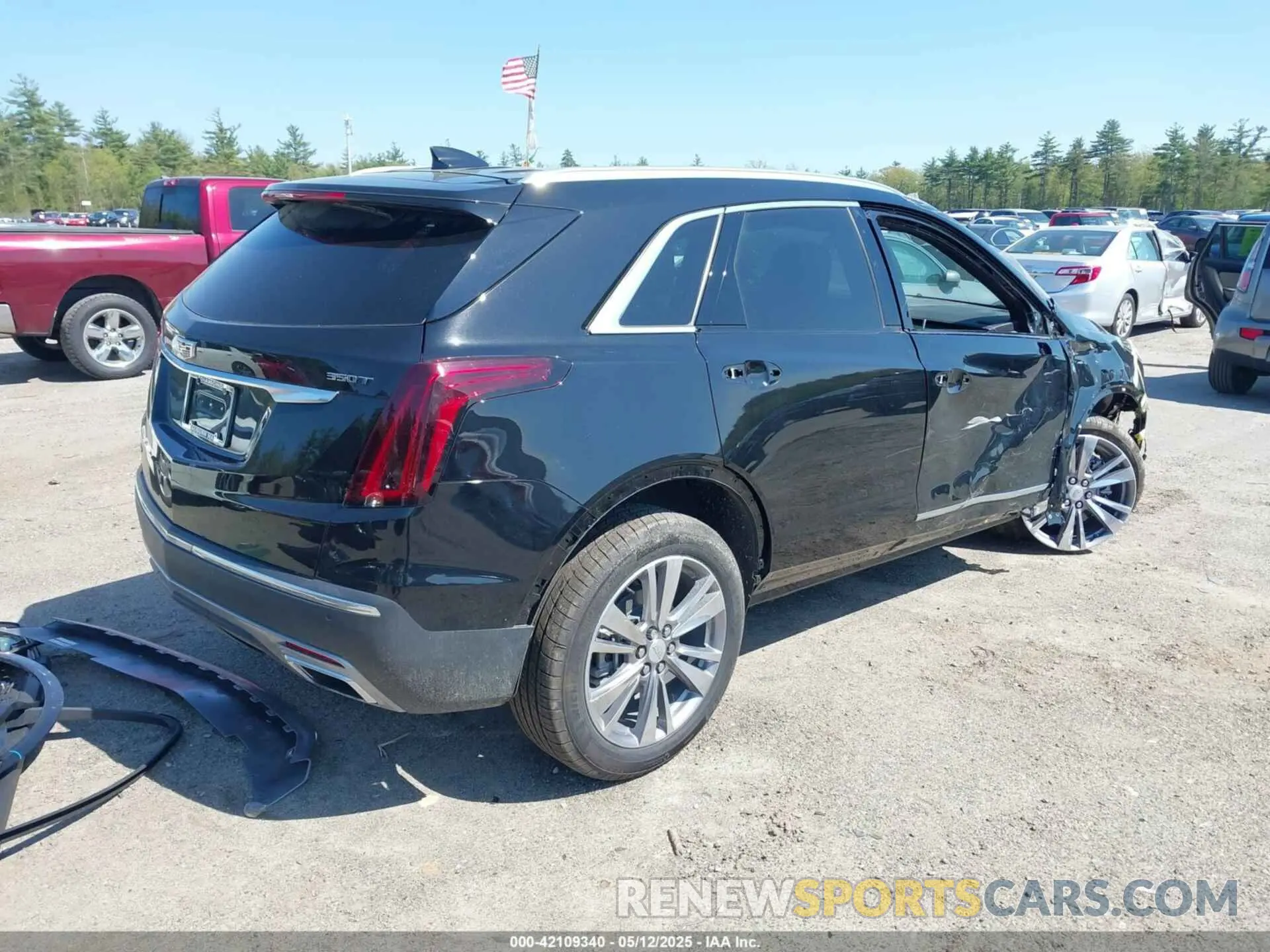 4 Photograph of a damaged car 1GYKNDR46SZ102077 CADILLAC XT5 2025
