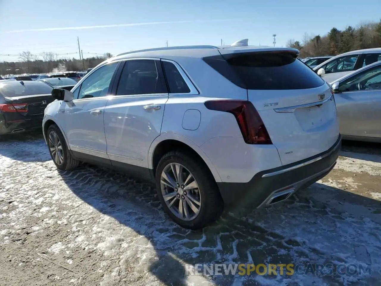 2 Фотография поврежденного автомобиля 1GYKNDRS8SZ103830 CADILLAC XT5 2025