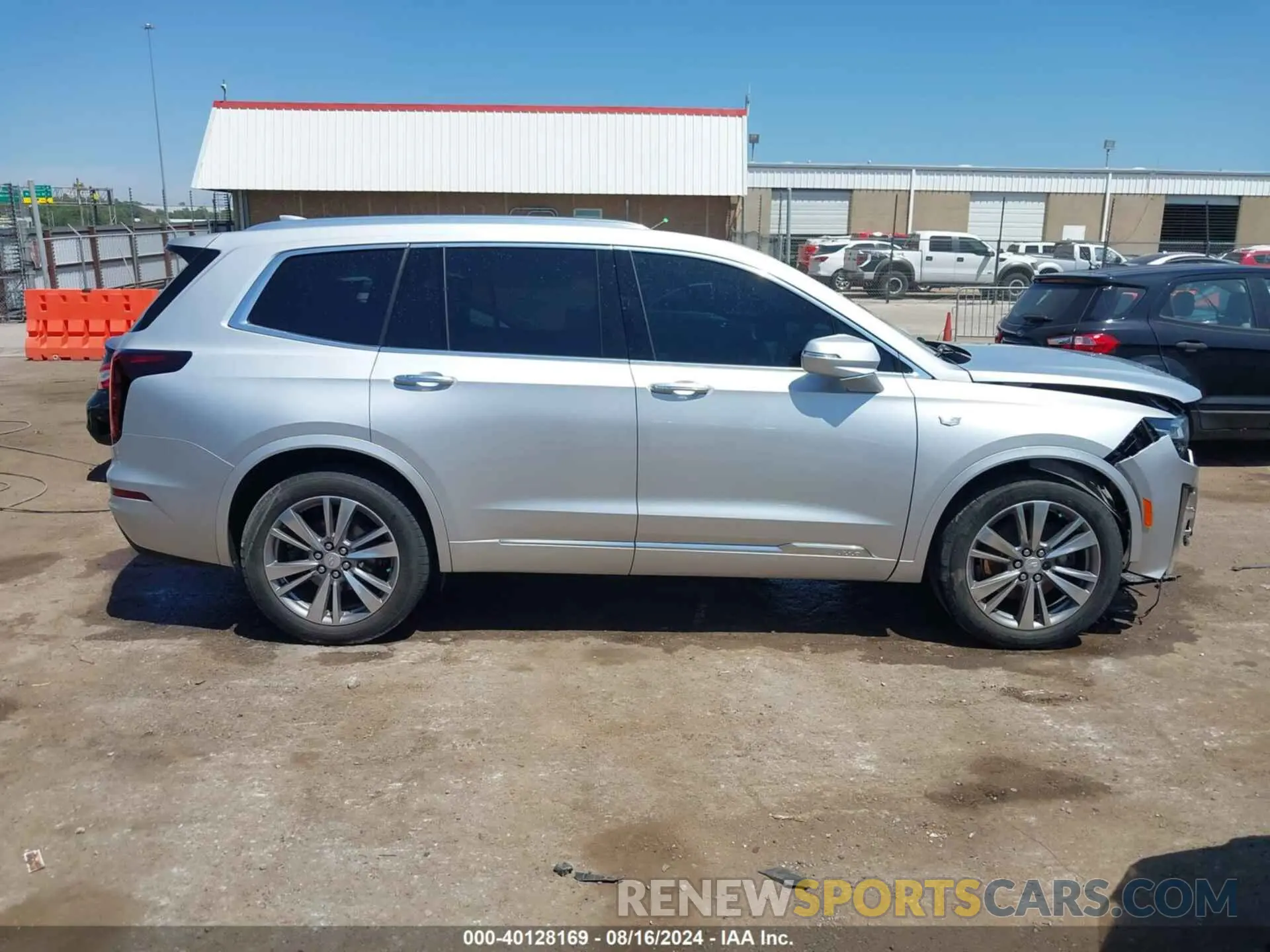 13 Photograph of a damaged car 1GYKPCRS1LZ188645 CADILLAC XT6 2020