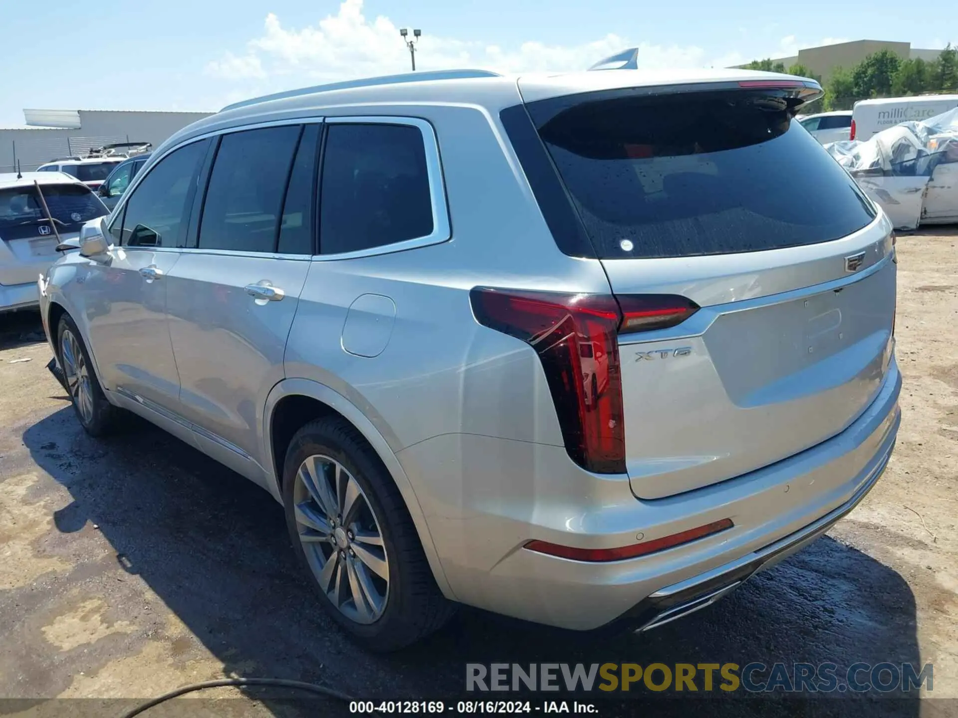3 Photograph of a damaged car 1GYKPCRS1LZ188645 CADILLAC XT6 2020