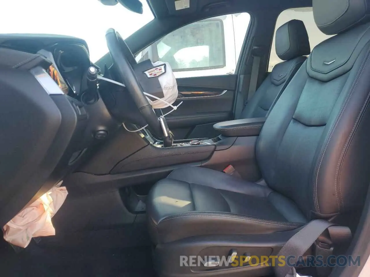 7 Photograph of a damaged car 1GYKPCRS5LZ184078 CADILLAC XT6 2020
