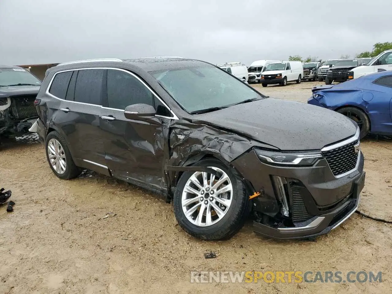 4 Photograph of a damaged car 1GYKPCRS5LZ225809 CADILLAC XT6 2020