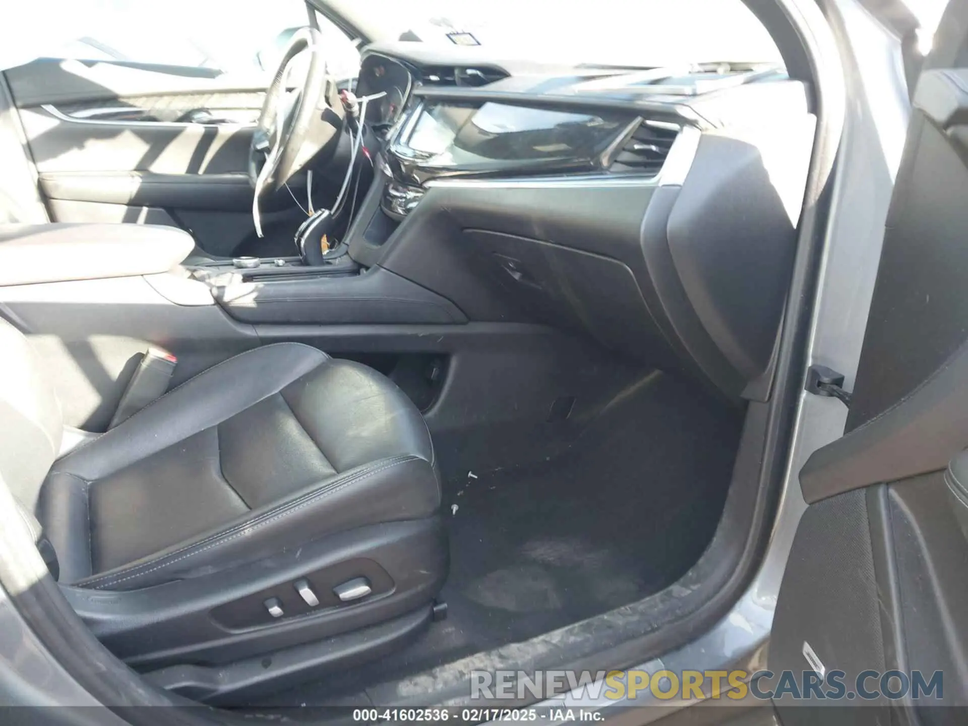 5 Фотография поврежденного автомобиля 1GYKPCRS8LZ129799 CADILLAC XT6 2020