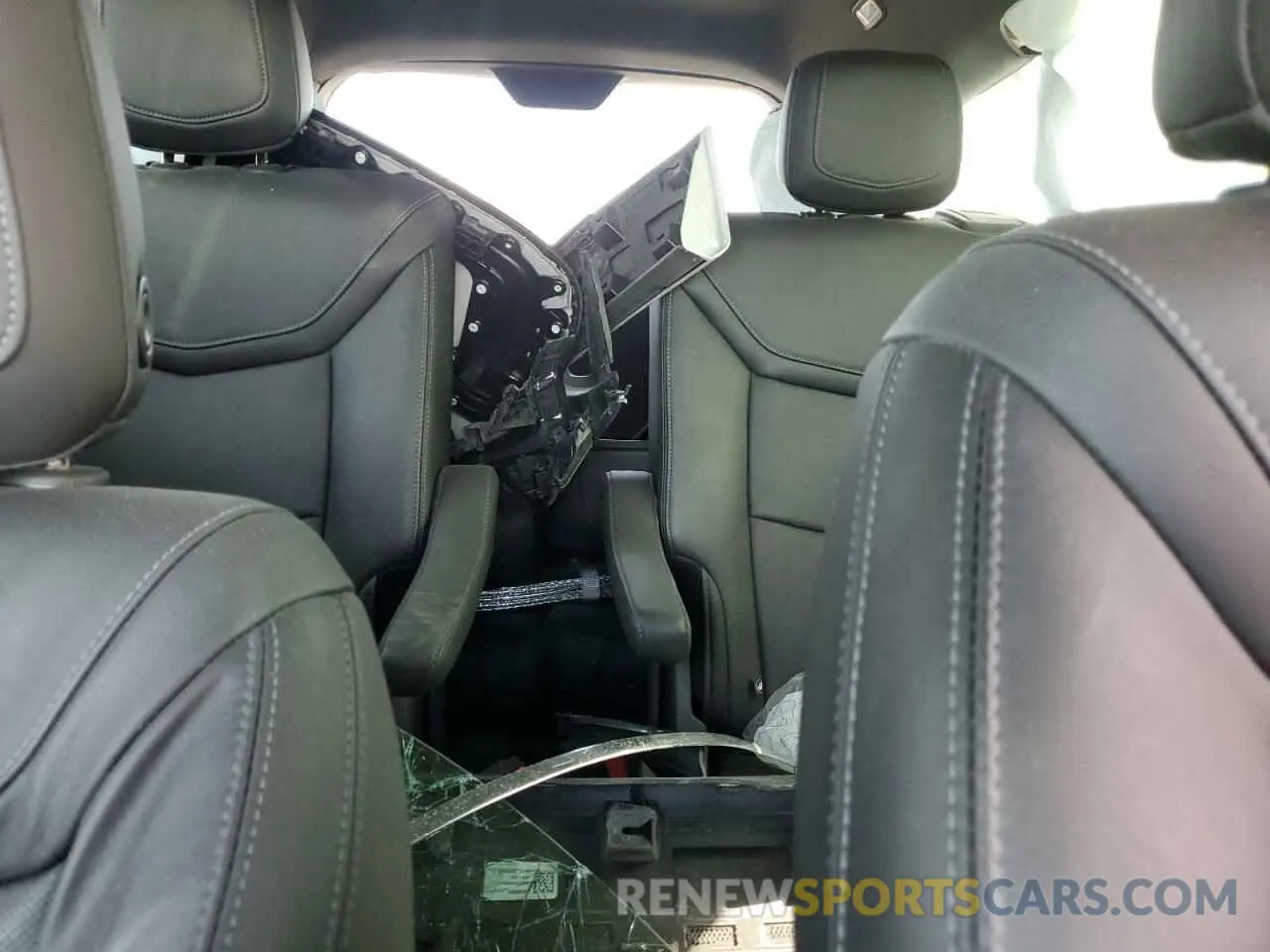 10 Photograph of a damaged car 1GYKPCRS8LZ177562 CADILLAC XT6 2020