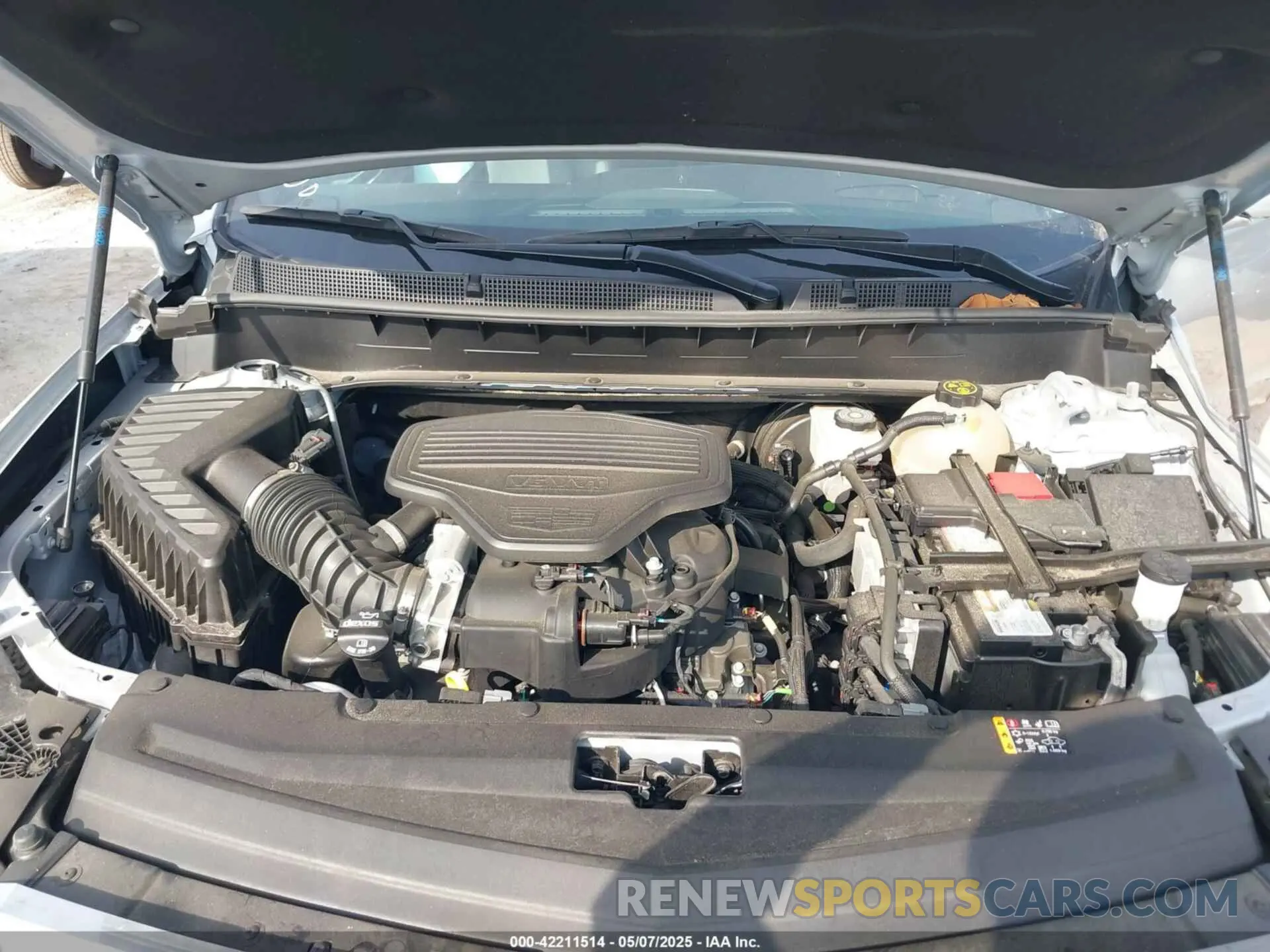 10 Photograph of a damaged car 1GYKPCRSXLZ136057 CADILLAC XT6 2020