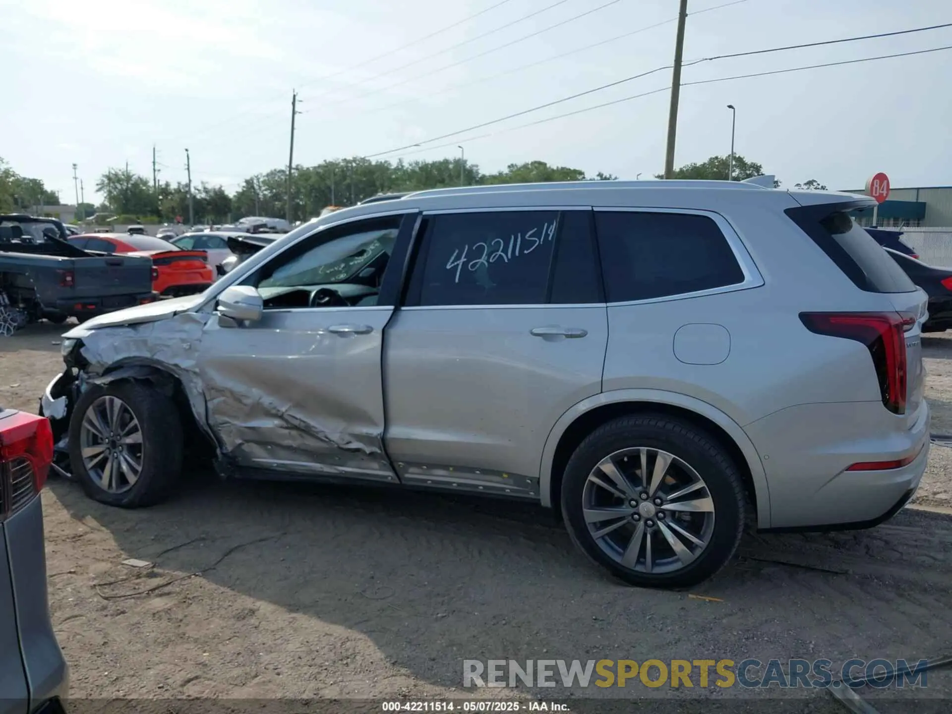 14 Photograph of a damaged car 1GYKPCRSXLZ136057 CADILLAC XT6 2020