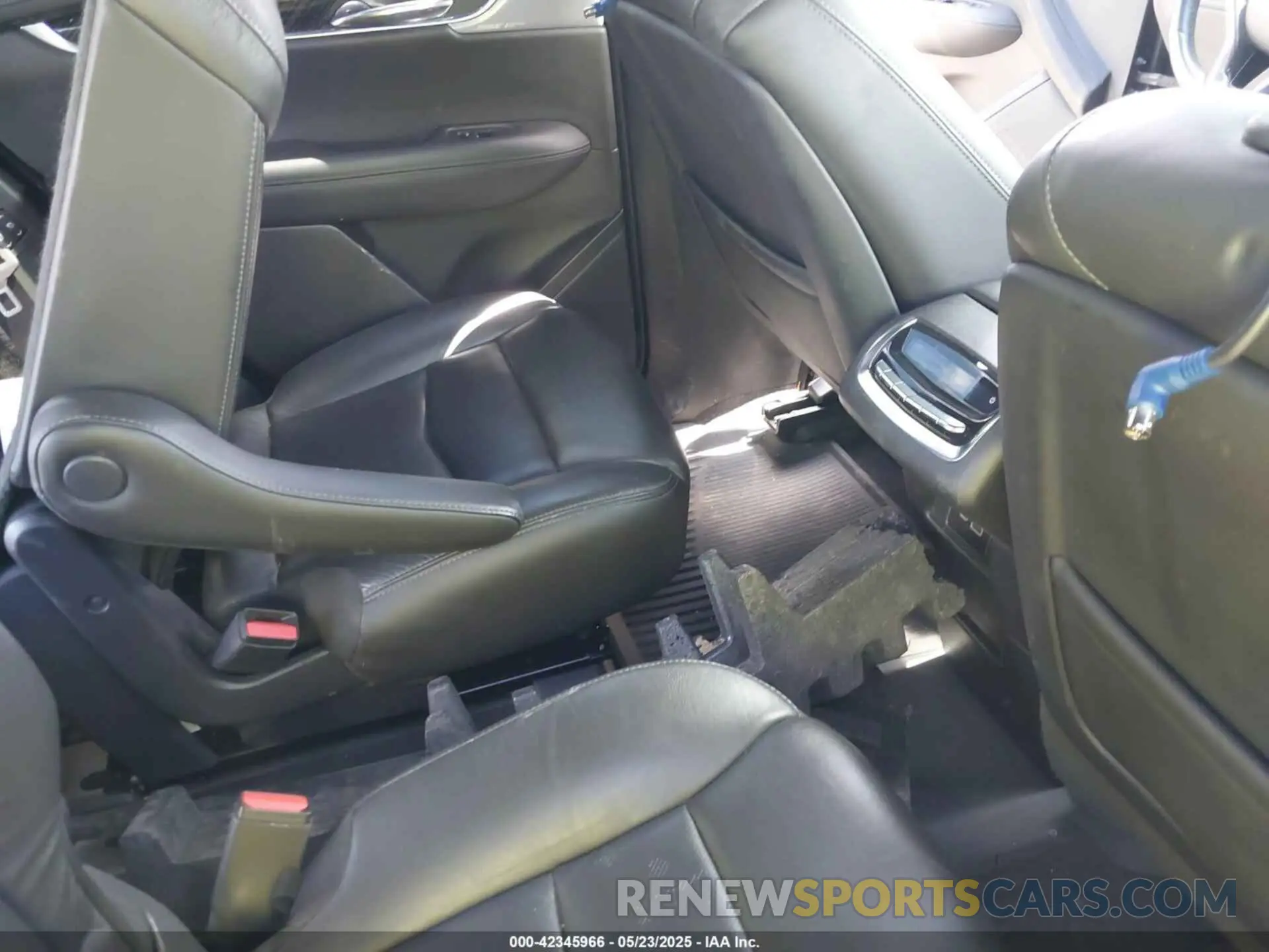 8 Фотография поврежденного автомобиля 1GYKPDRS2LZ147317 CADILLAC XT6 2020