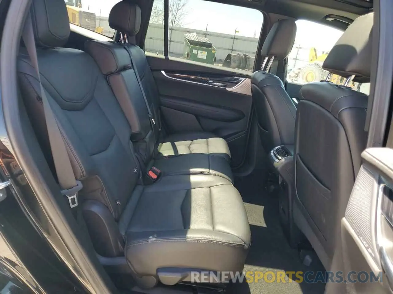 11 Photograph of a damaged car 1GYKPDRS4LZ232529 CADILLAC XT6 2020