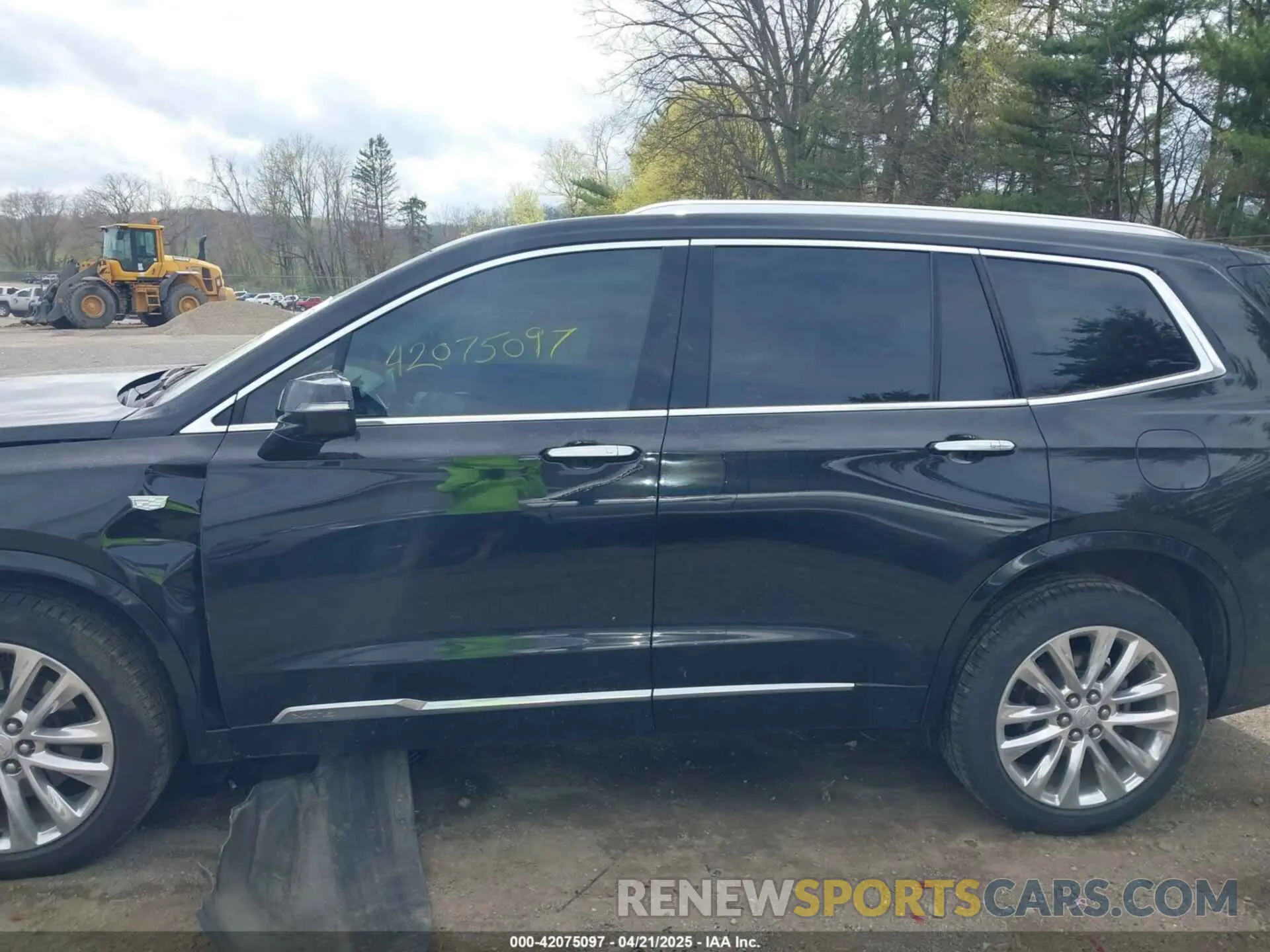 15 Photograph of a damaged car 1GYKPDRS6LZ223623 CADILLAC XT6 2020