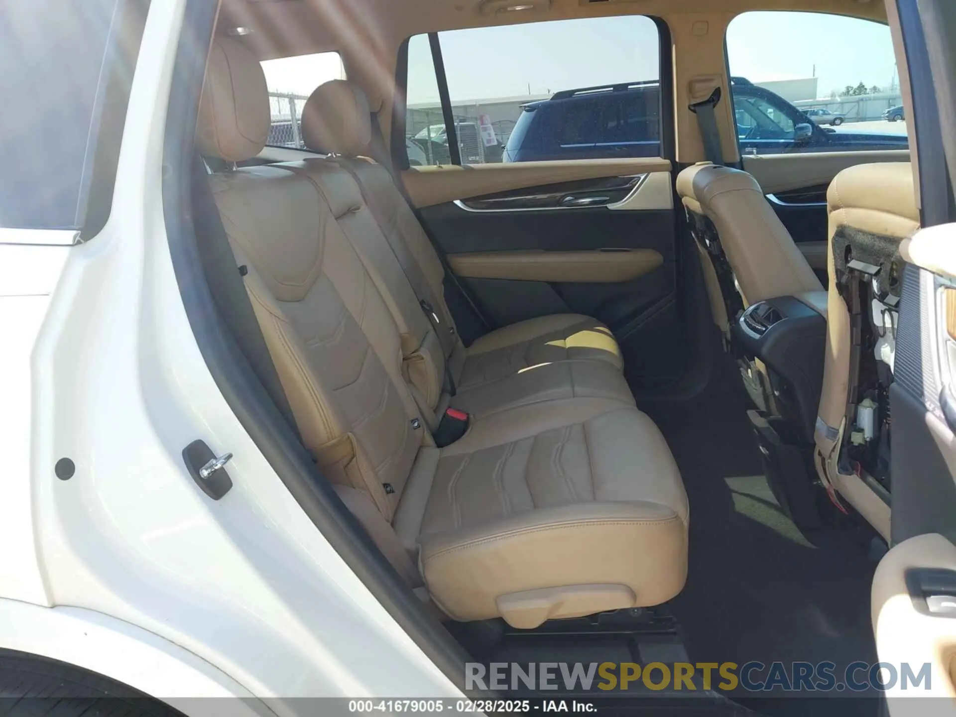 8 Фотография поврежденного автомобиля 1GYKPERS1LZ103976 CADILLAC XT6 2020