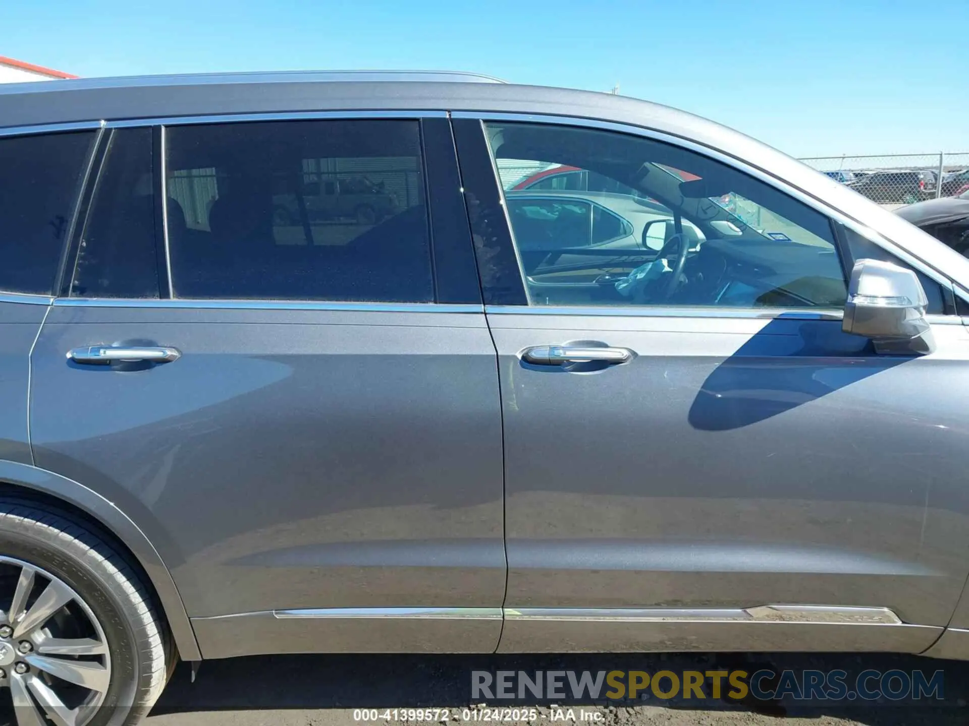 13 Photograph of a damaged car 1GYKPFRS2LZ232010 CADILLAC XT6 2020