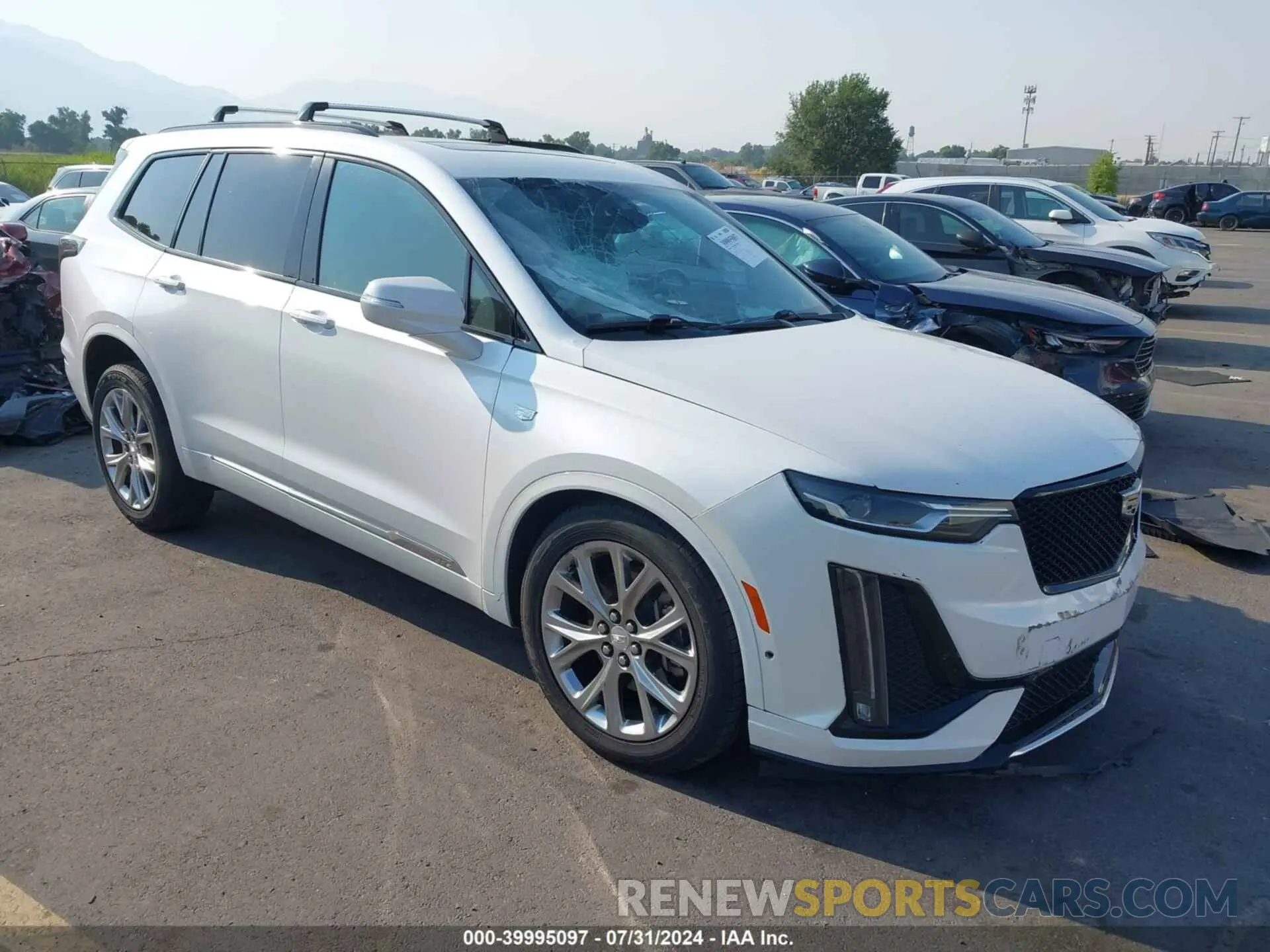 1 Photograph of a damaged car 1GYKPGRS5LZ115883 CADILLAC XT6 2020