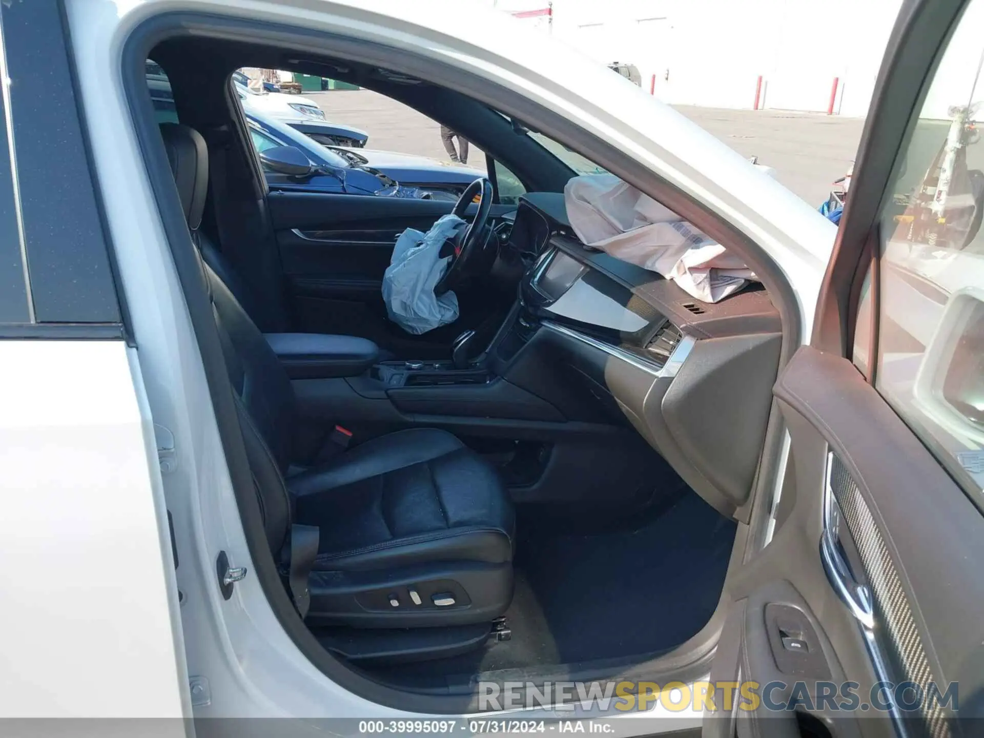 5 Photograph of a damaged car 1GYKPGRS5LZ115883 CADILLAC XT6 2020