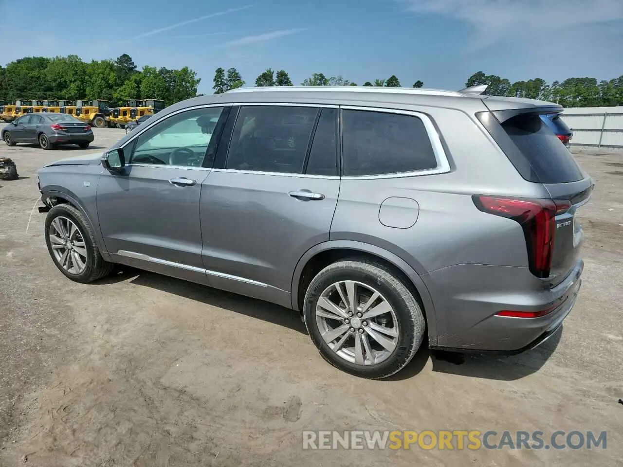 2 Photograph of a damaged car 1GYKPCRS8MZ113488 CADILLAC XT6 2021
