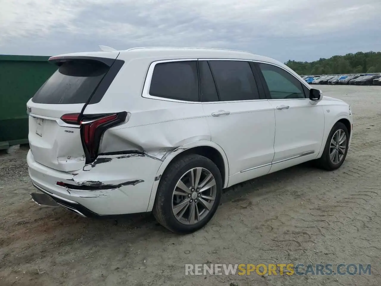 3 Photograph of a damaged car 1GYKPCRS8MZ185422 CADILLAC XT6 2021