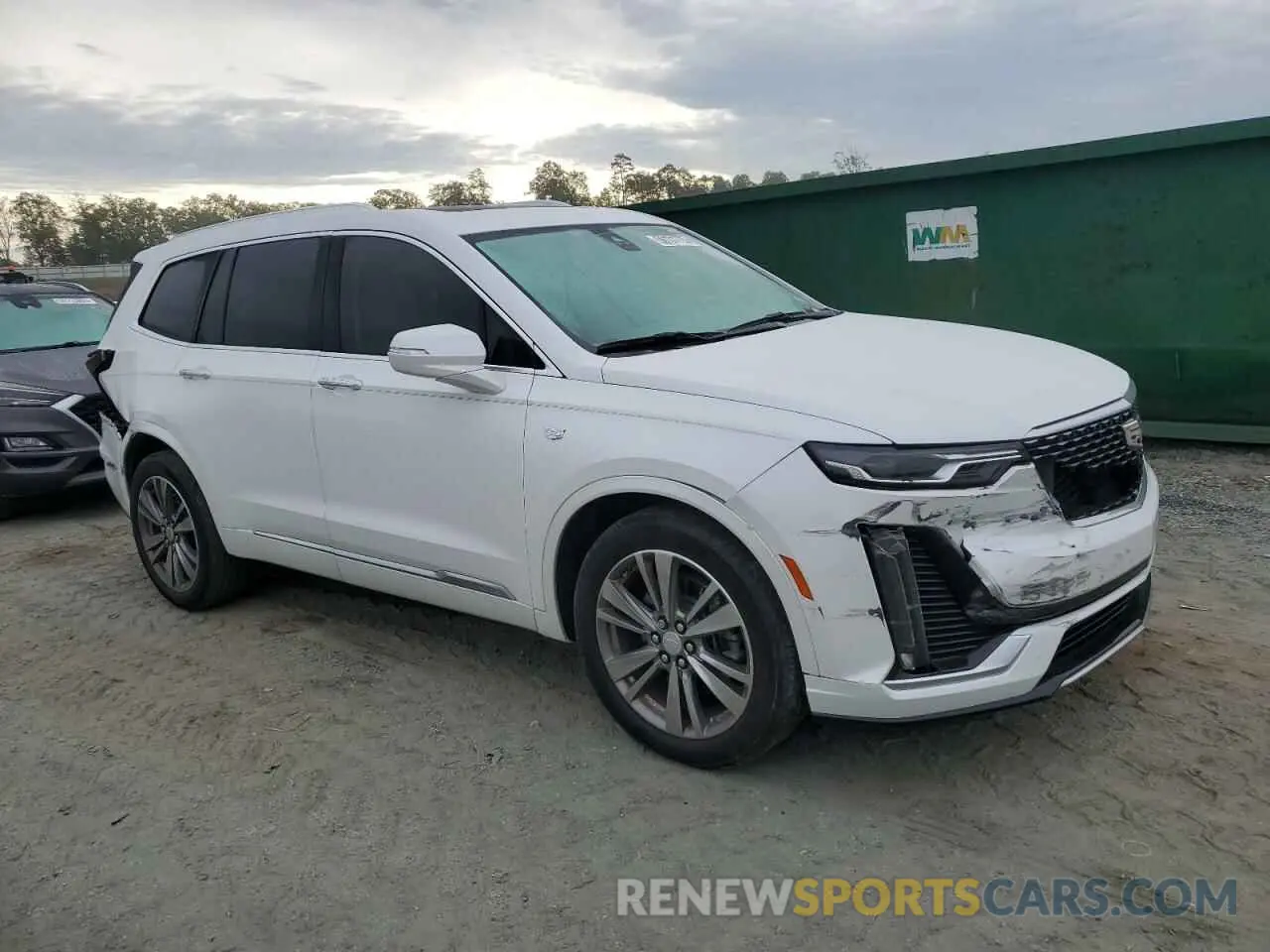 4 Photograph of a damaged car 1GYKPCRS8MZ185422 CADILLAC XT6 2021