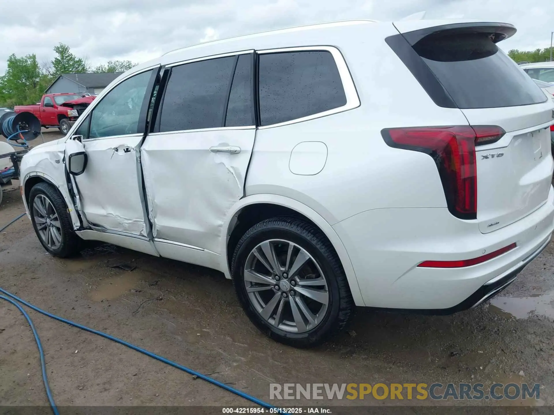 15 Photograph of a damaged car 1GYKPDRS0MZ141453 CADILLAC XT6 2021