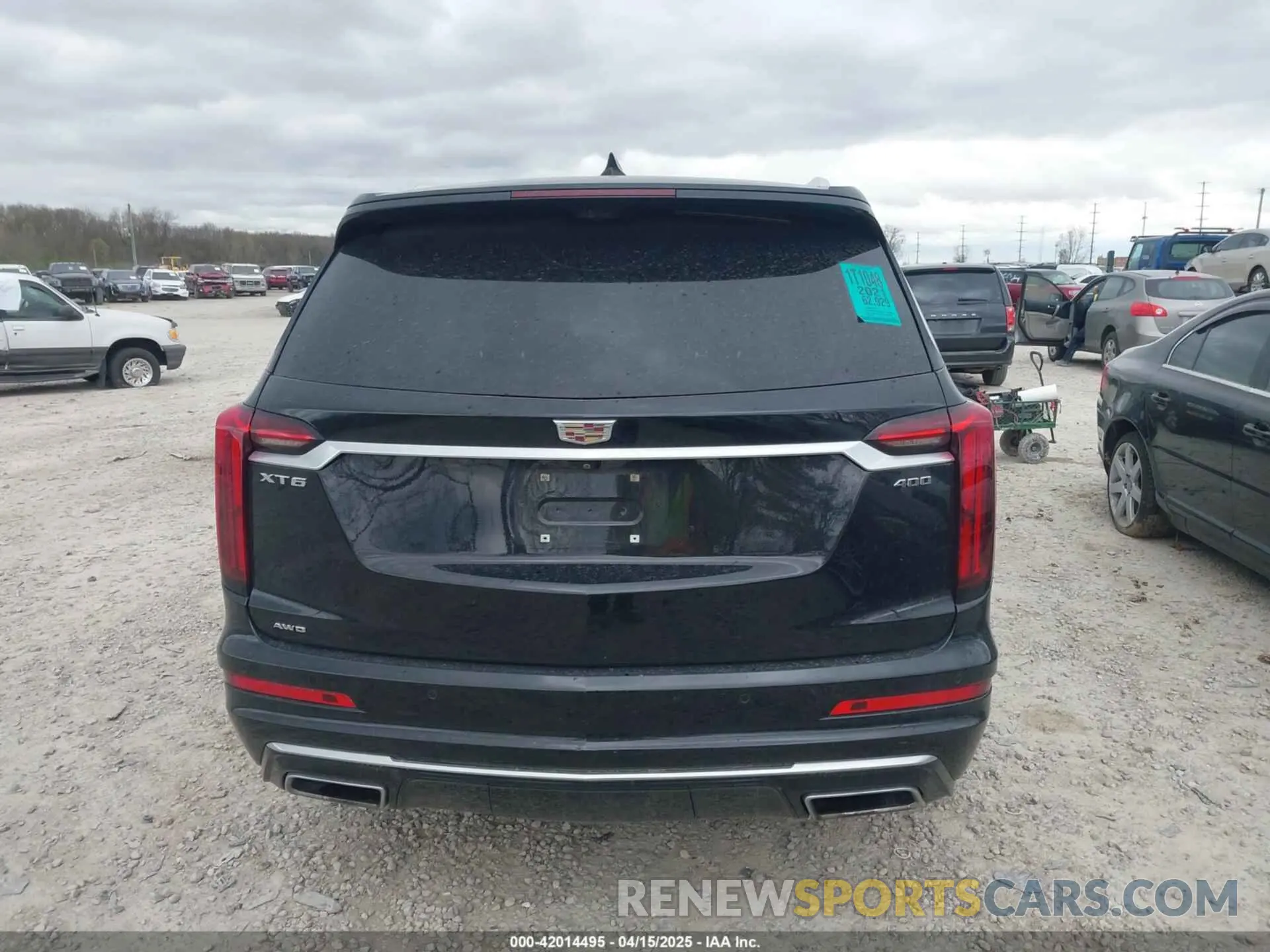 17 Photograph of a damaged car 1GYKPDRS2MZ141406 CADILLAC XT6 2021