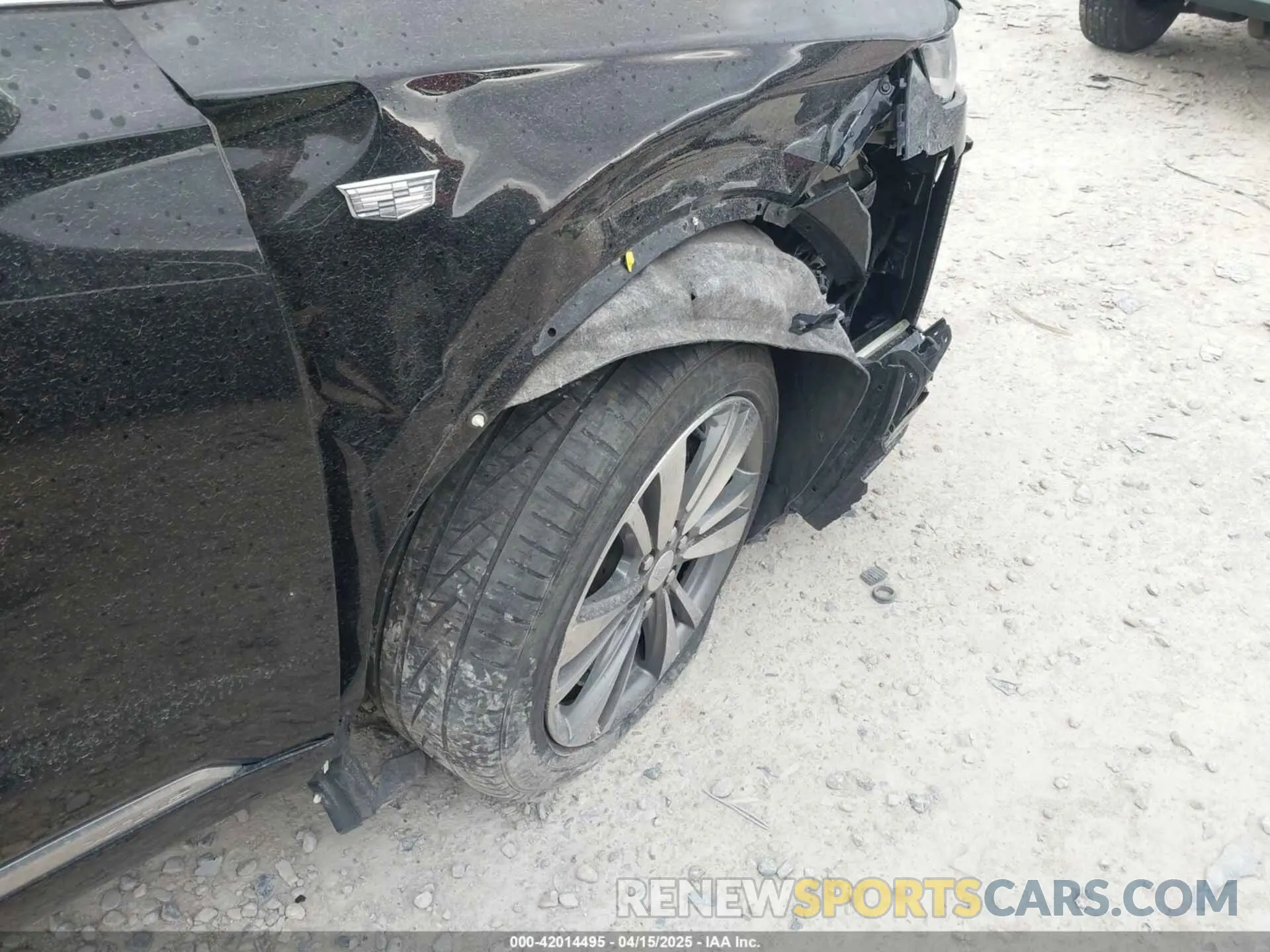 18 Photograph of a damaged car 1GYKPDRS2MZ141406 CADILLAC XT6 2021