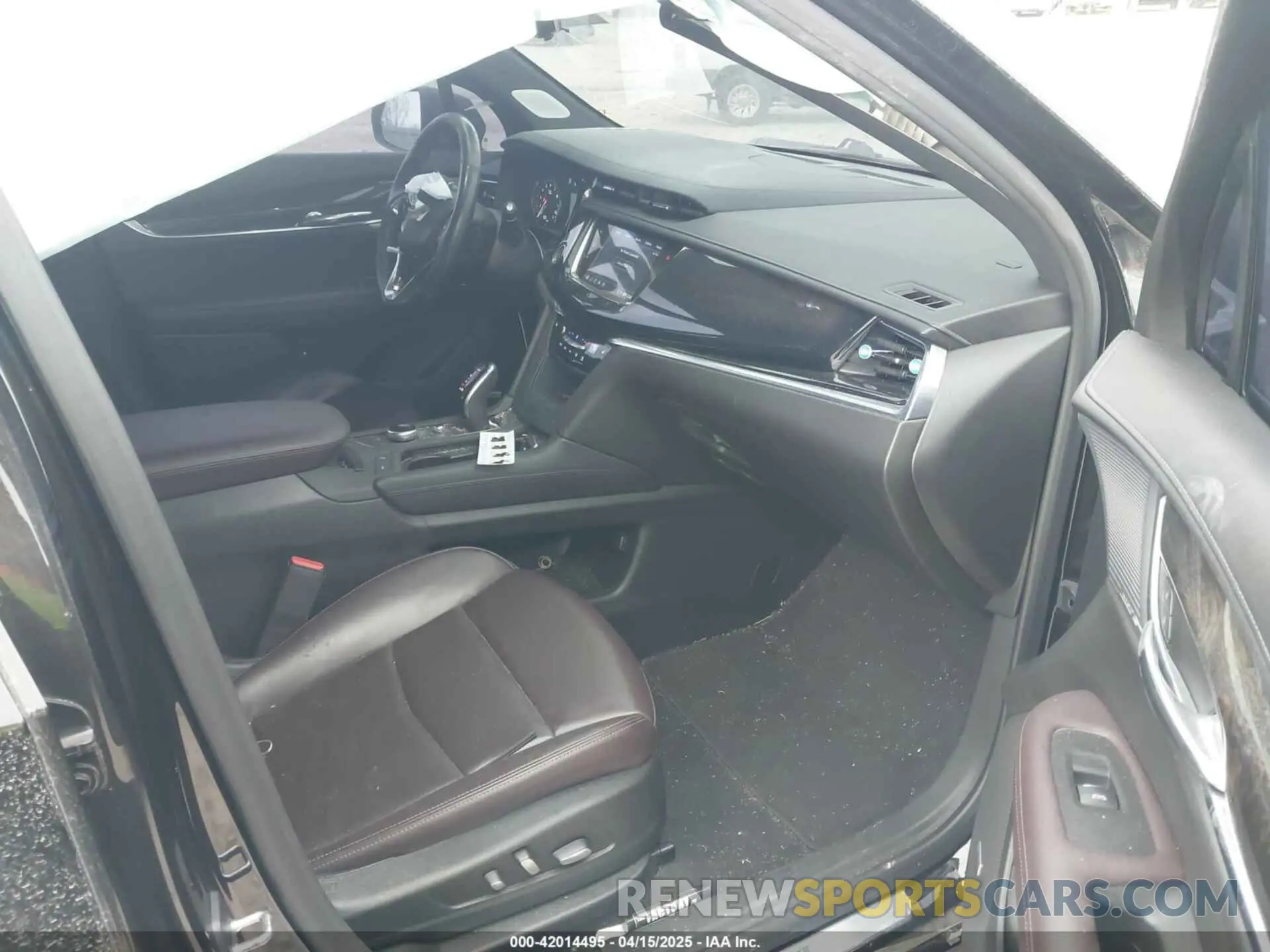 5 Photograph of a damaged car 1GYKPDRS2MZ141406 CADILLAC XT6 2021