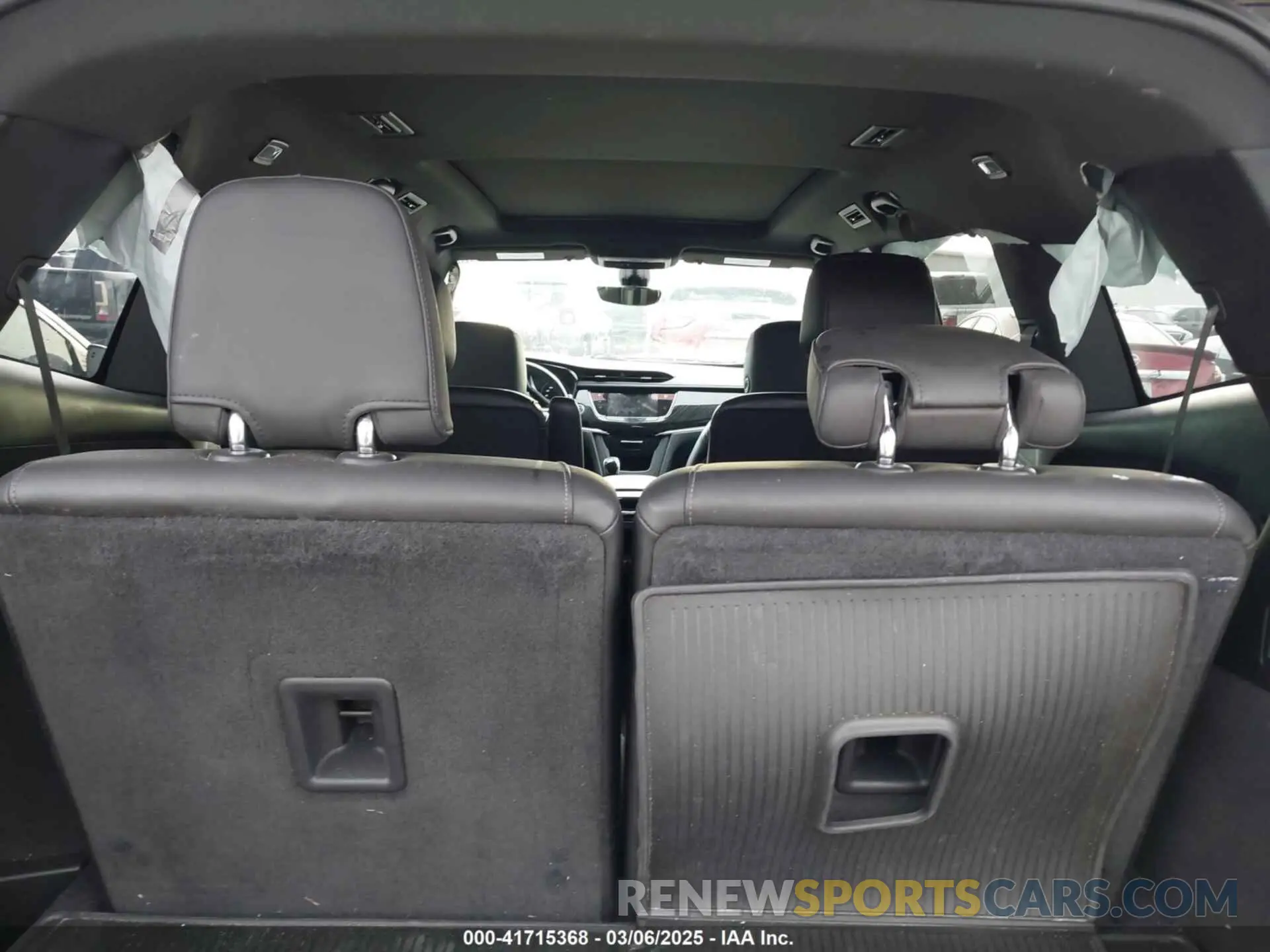 18 Photograph of a damaged car 1GYKPDRS9MZ120150 CADILLAC XT6 2021