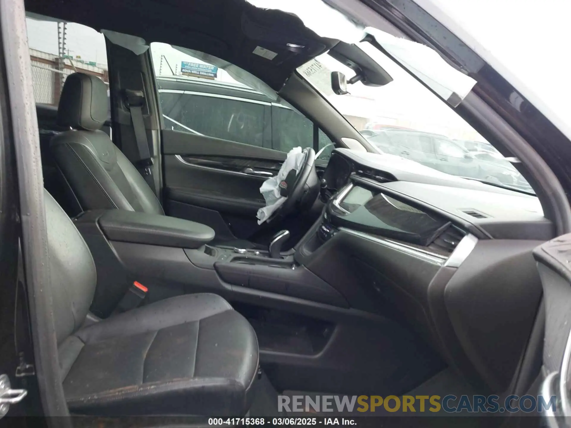 5 Photograph of a damaged car 1GYKPDRS9MZ120150 CADILLAC XT6 2021