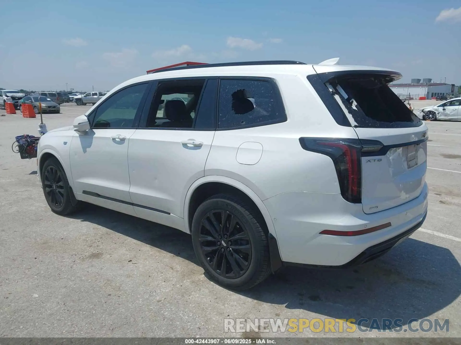 14 Фотография поврежденного автомобиля 1GYKPGRS4MZ222263 CADILLAC XT6 2021