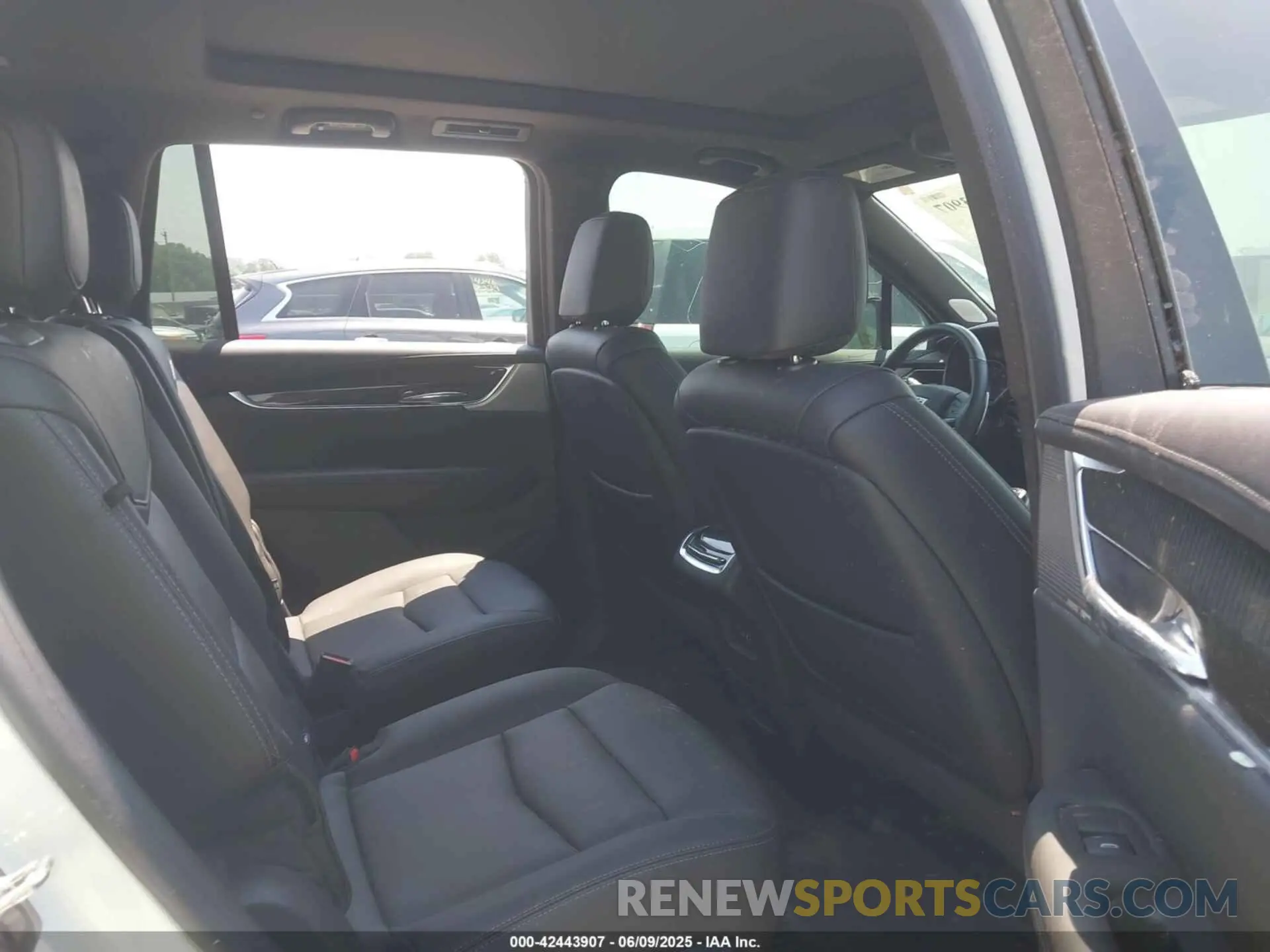 8 Фотография поврежденного автомобиля 1GYKPGRS4MZ222263 CADILLAC XT6 2021