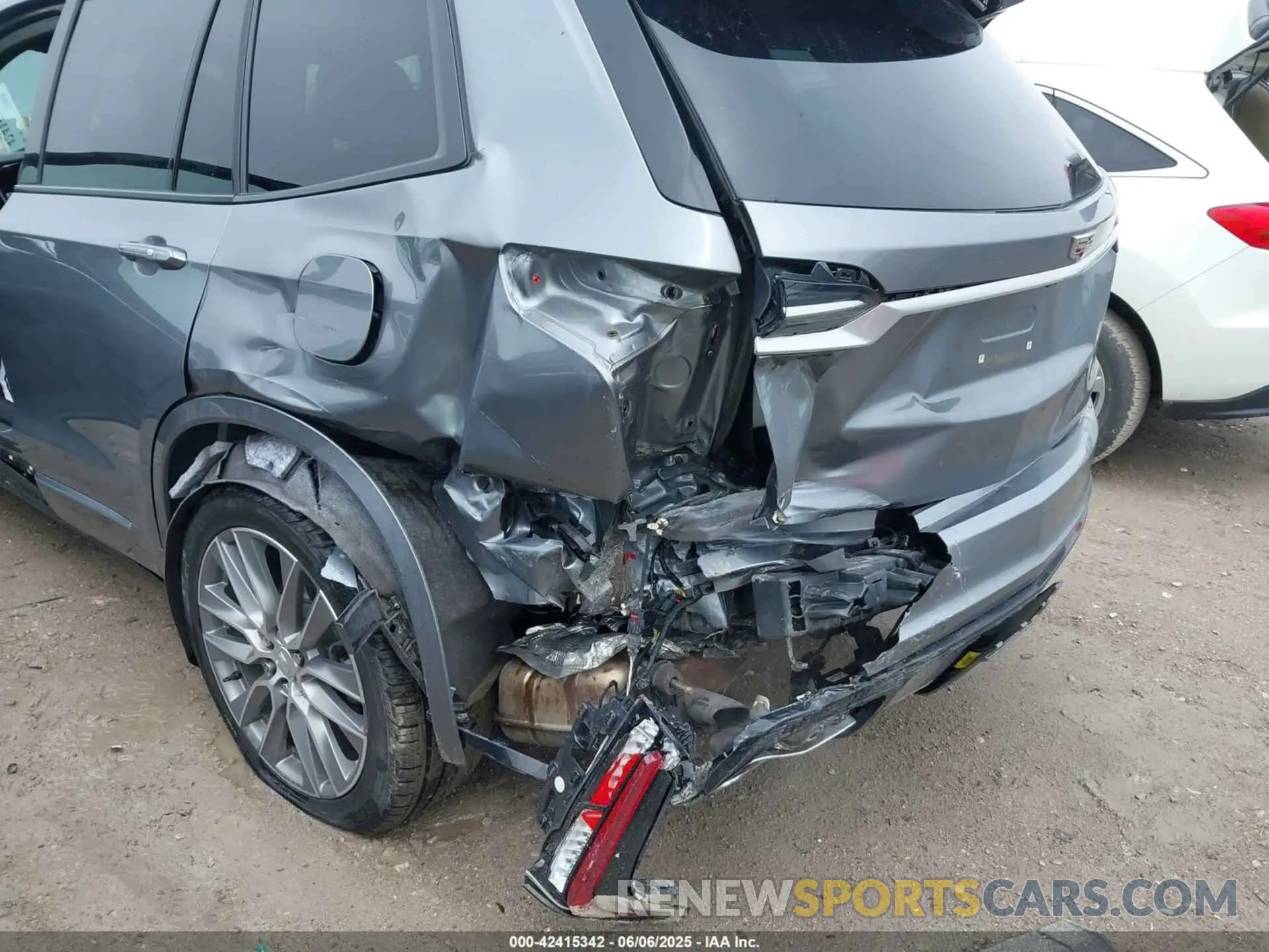 6 Фотография поврежденного автомобиля 1GYKPGRS6MZ128112 CADILLAC XT6 2021