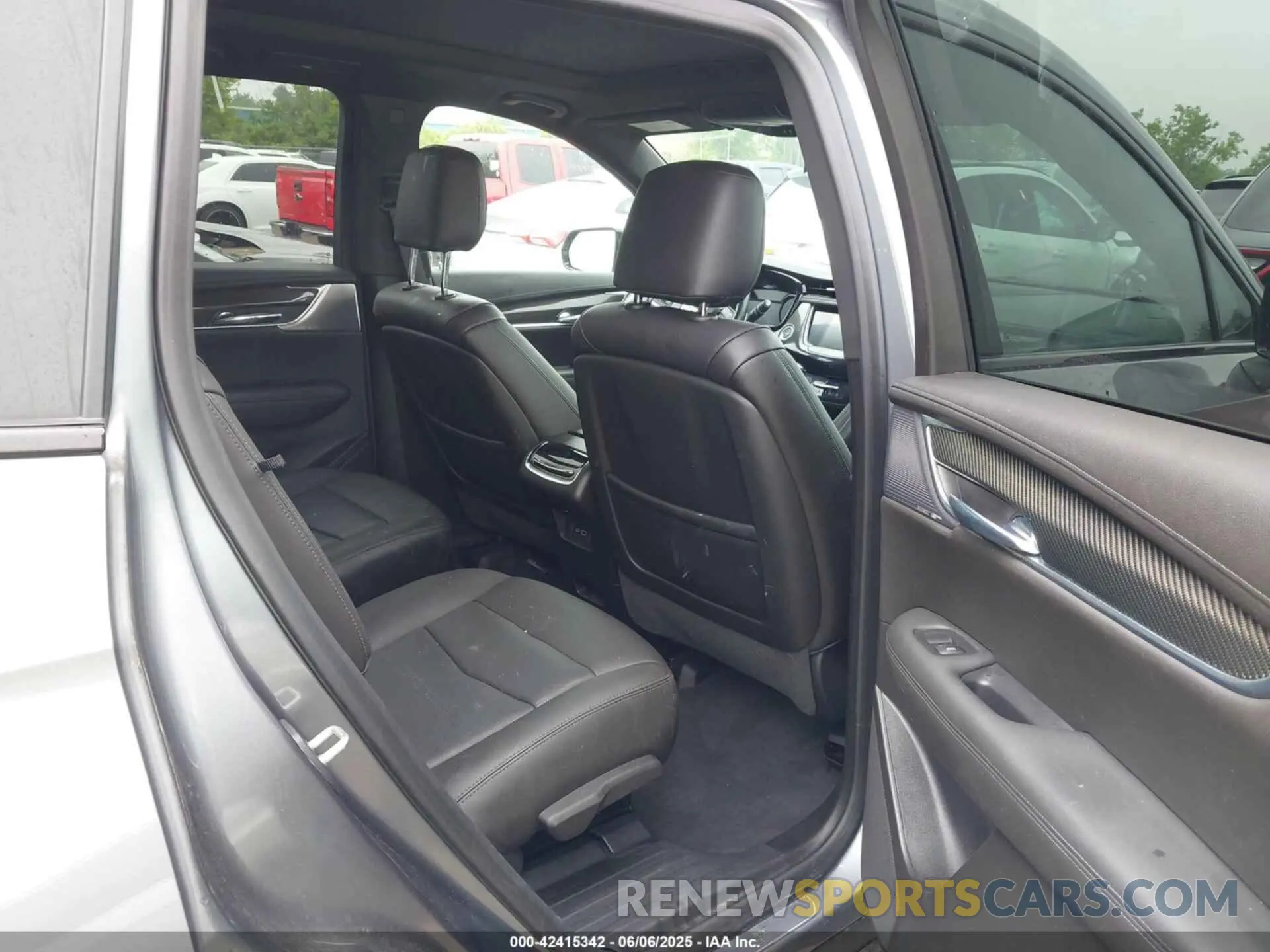 8 Фотография поврежденного автомобиля 1GYKPGRS6MZ128112 CADILLAC XT6 2021