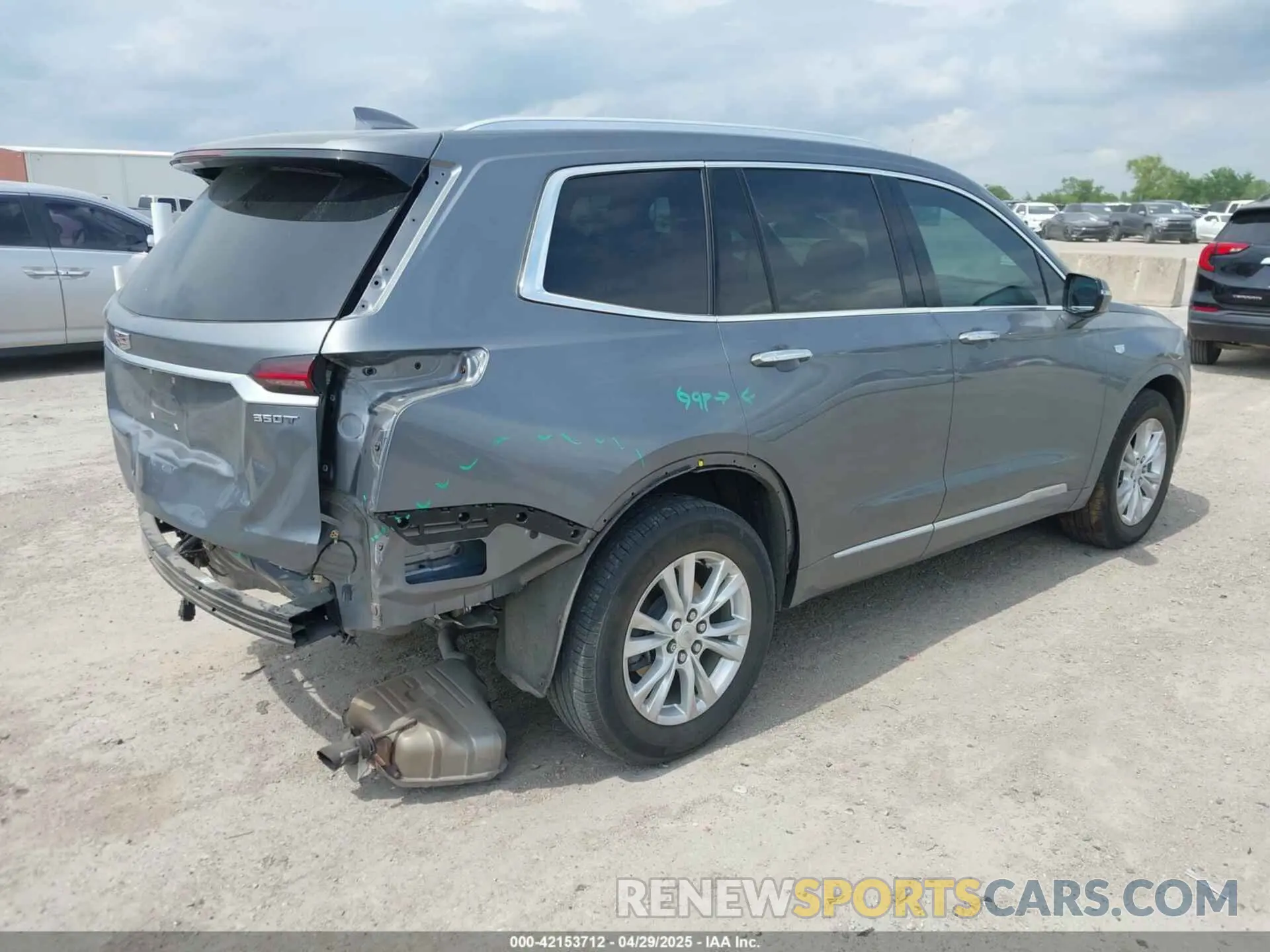 4 Фотография поврежденного автомобиля 1GYKPAR43NZ120470 CADILLAC XT6 2022