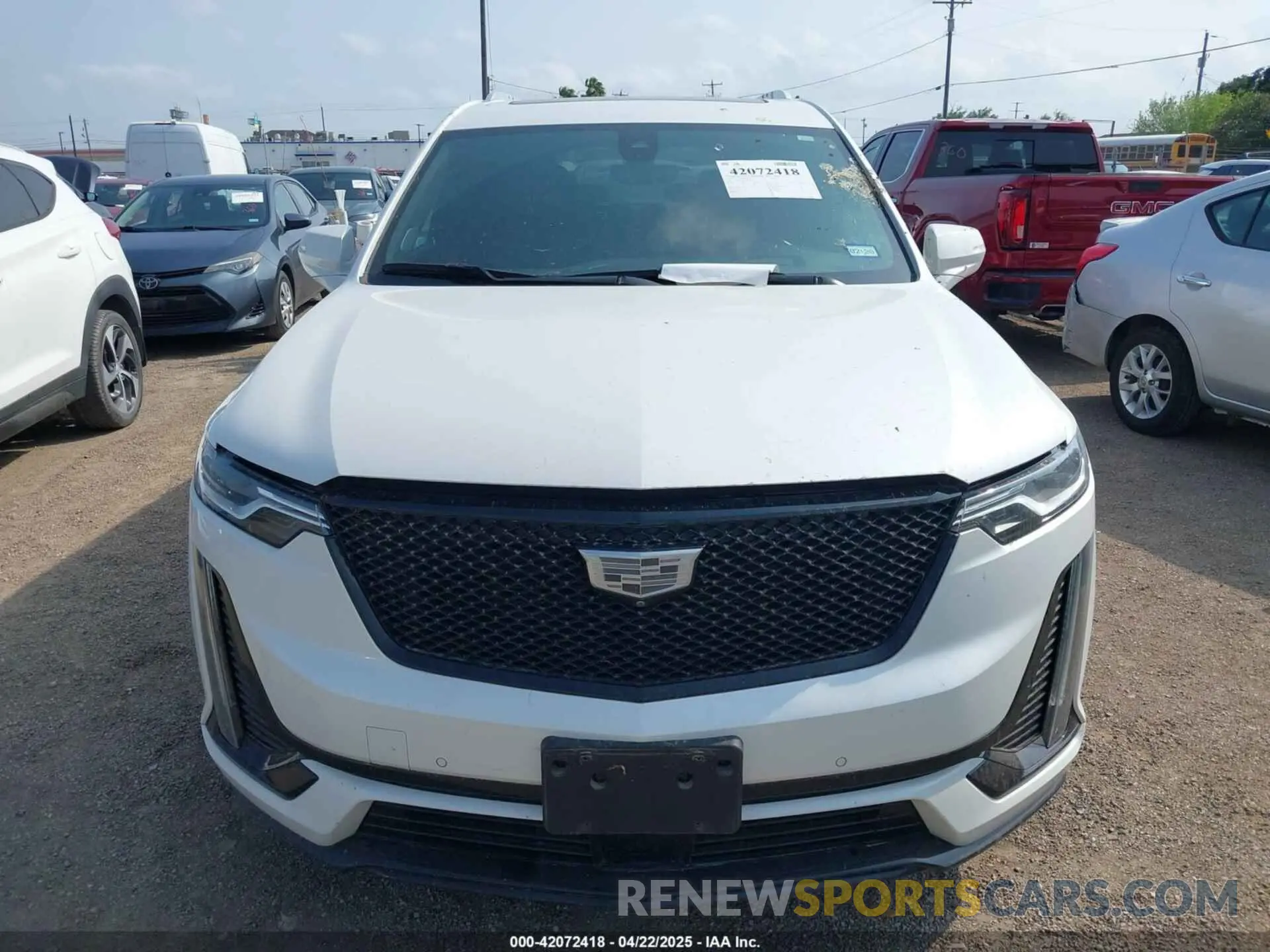 6 Photograph of a damaged car 1GYKPCRS2NZ127050 CADILLAC XT6 2022