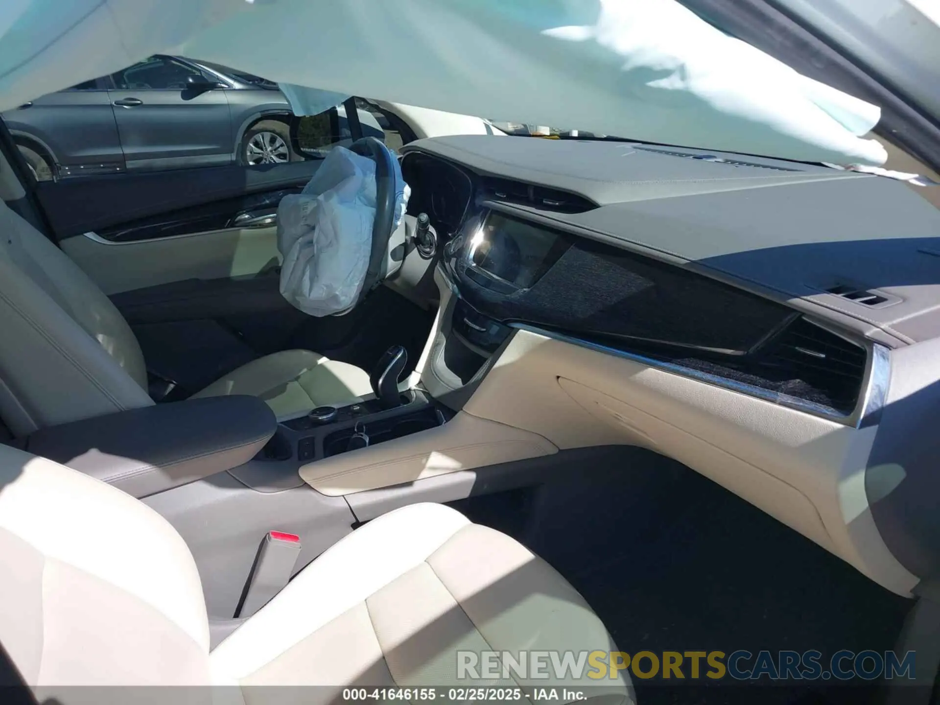 5 Photograph of a damaged car 1GYKPCRS2NZ177625 CADILLAC XT6 2022