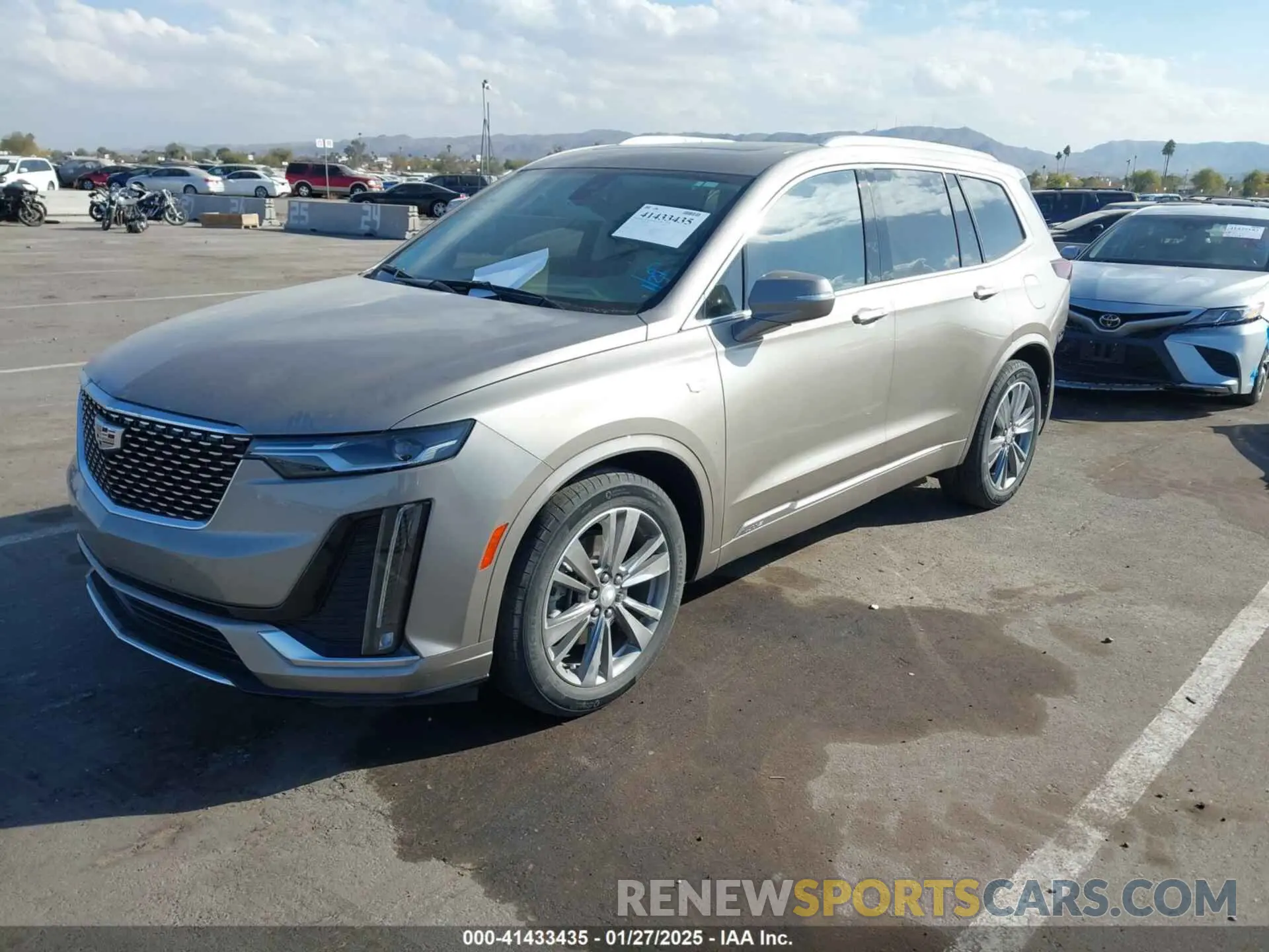2 Photograph of a damaged car 1GYKPCRSXNZ162578 CADILLAC XT6 2022