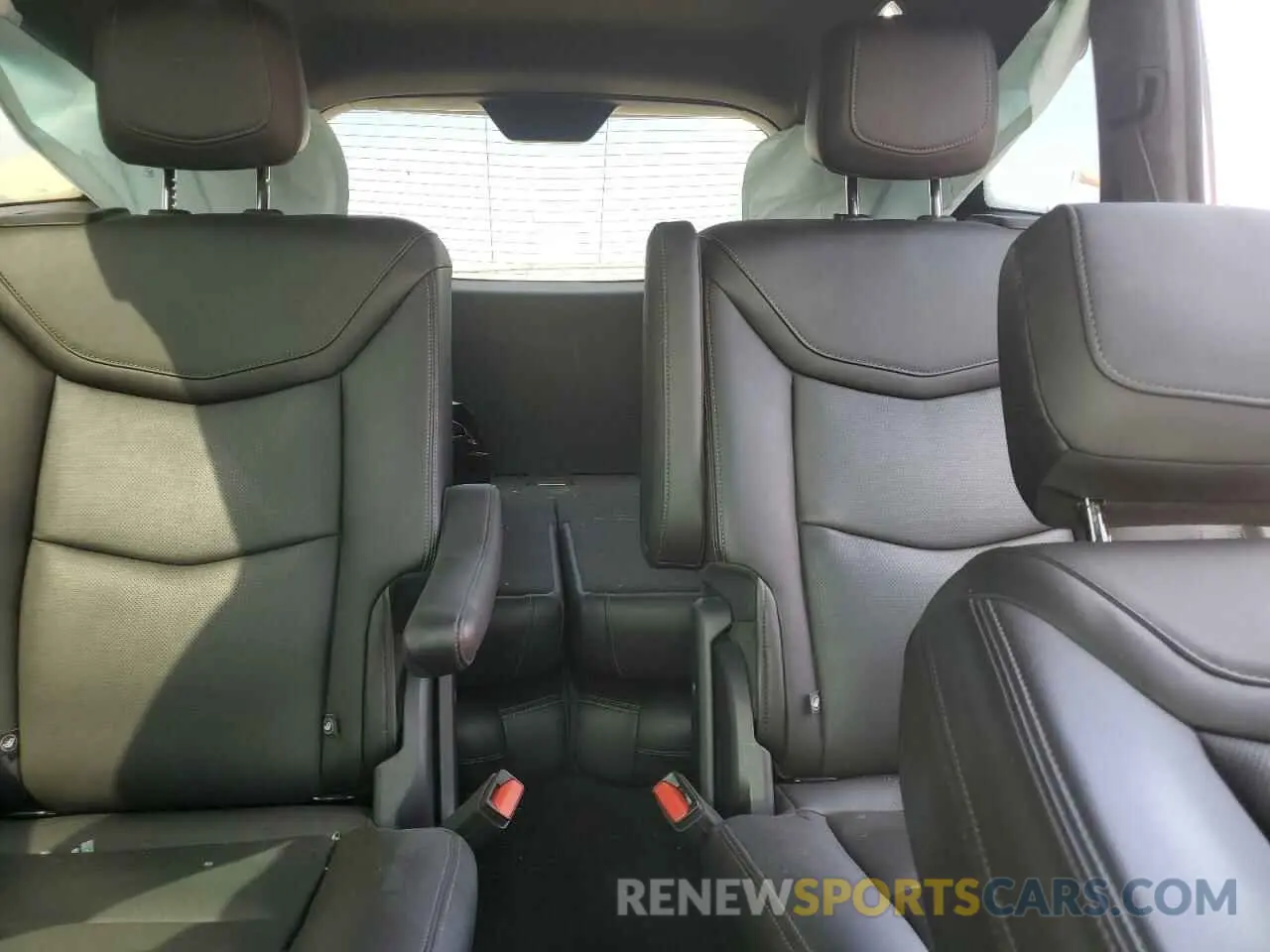 10 Фотография поврежденного автомобиля 1GYKPDRS0NZ117512 CADILLAC XT6 2022