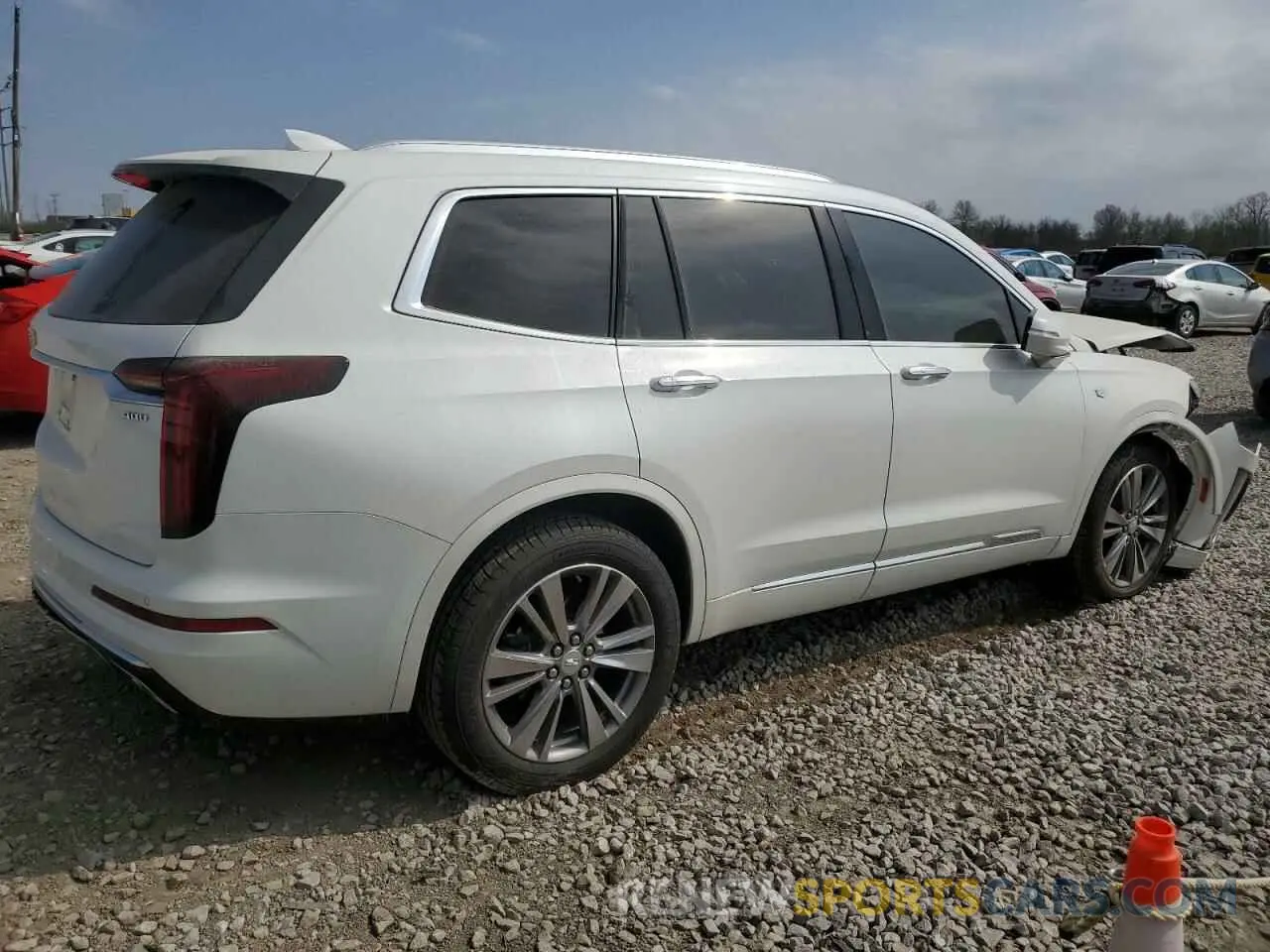 3 Фотография поврежденного автомобиля 1GYKPDRS0NZ117512 CADILLAC XT6 2022