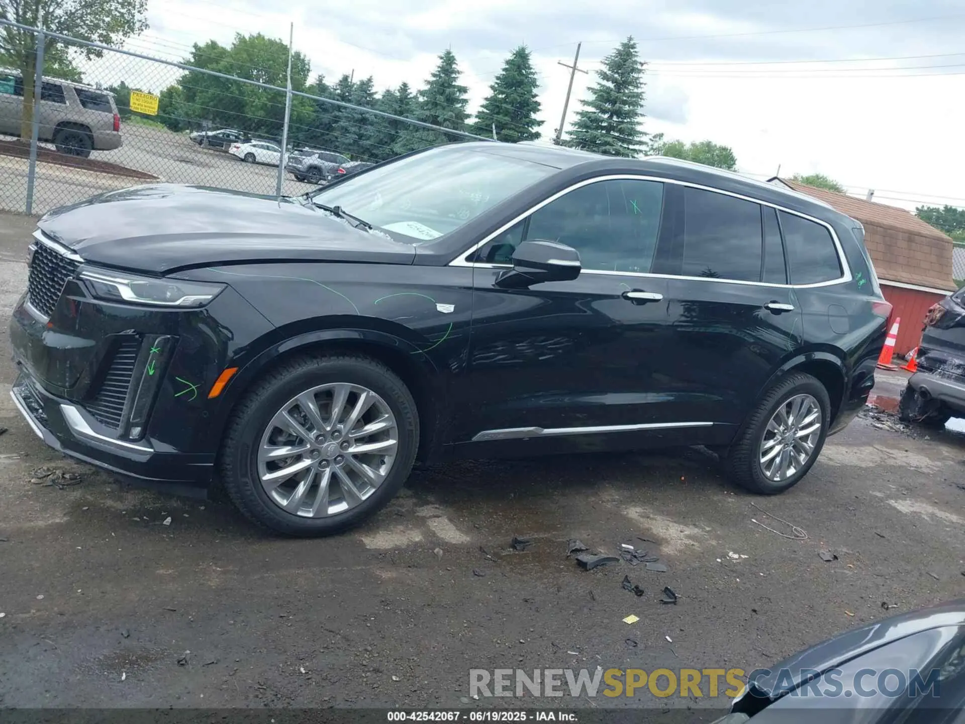 14 Photograph of a damaged car 1GYKPDRS6NZ156380 CADILLAC XT6 2022