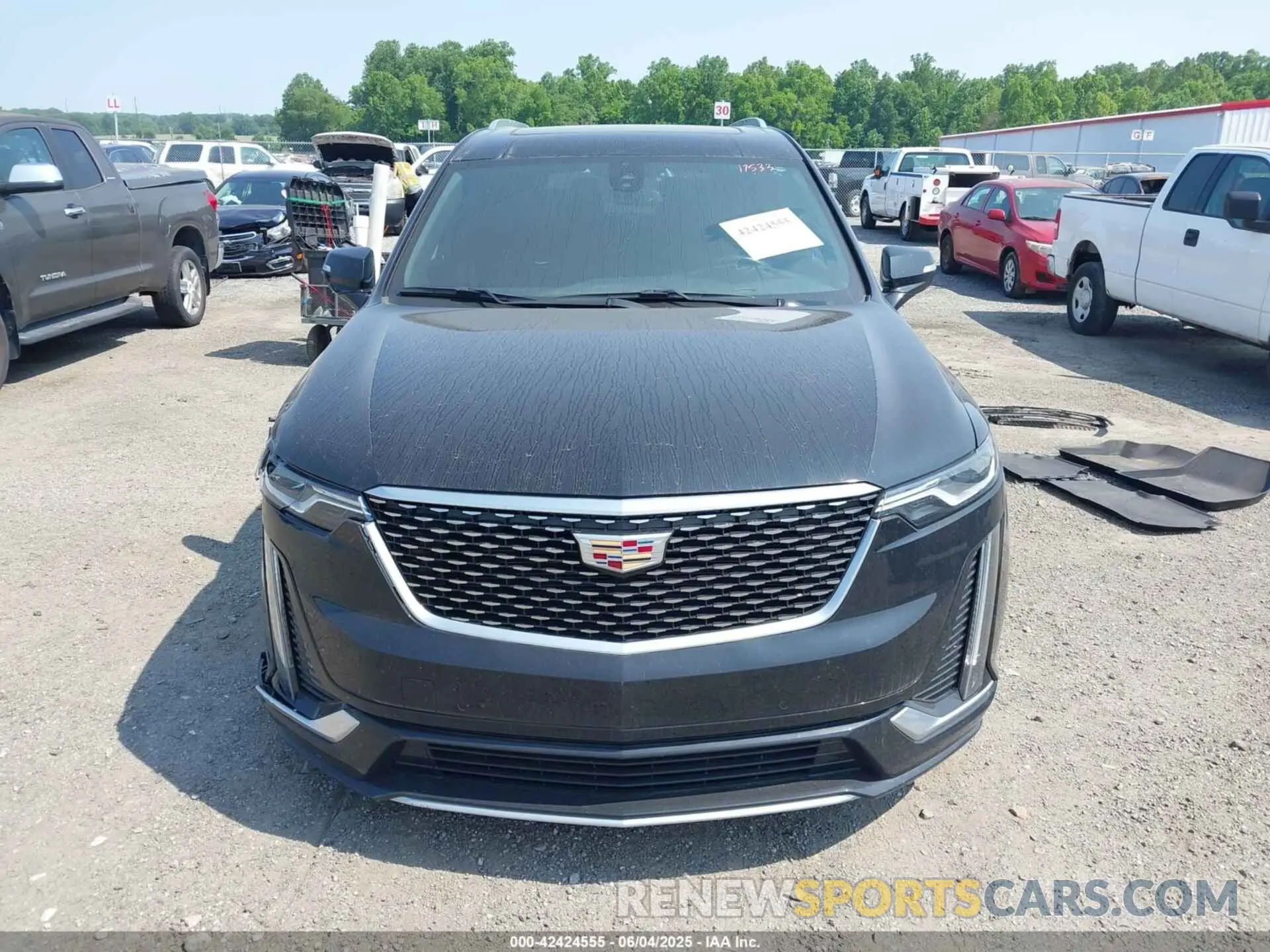 13 Photograph of a damaged car 1GYKPBR49PZ169939 CADILLAC XT6 2023