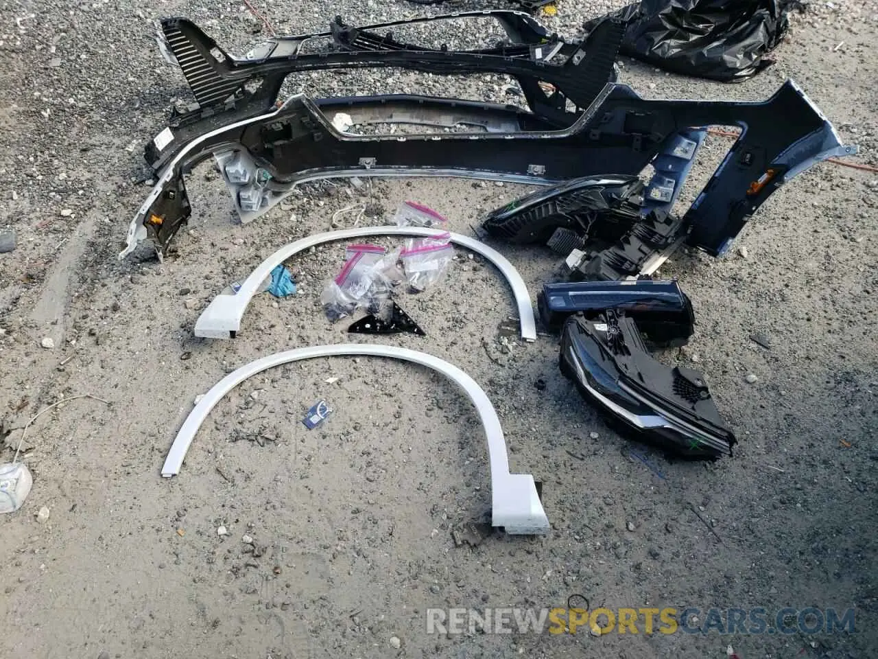 13 Photograph of a damaged car 1GYKPCRS5PZ120161 CADILLAC XT6 2023