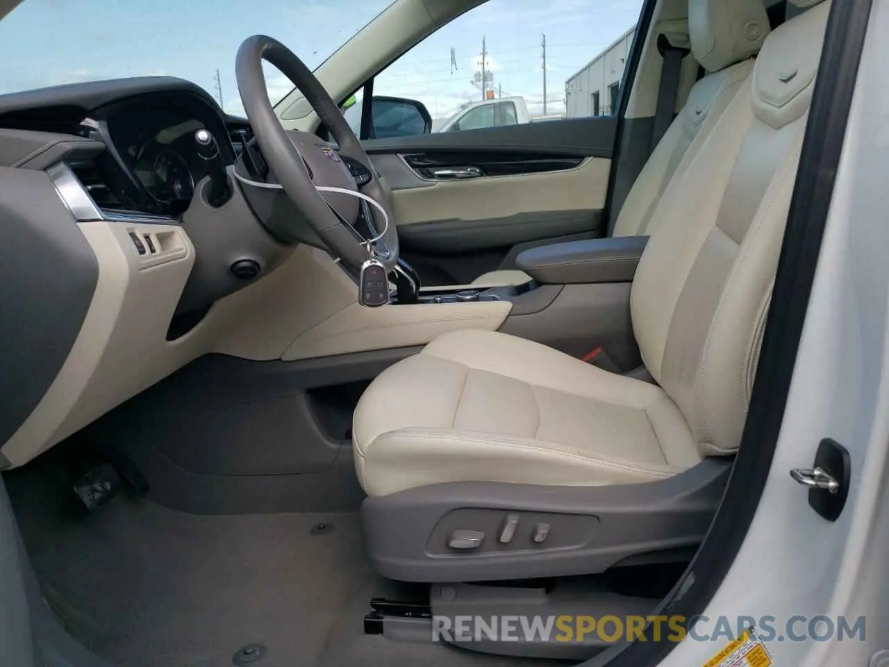 7 Photograph of a damaged car 1GYKPCRS5PZ120161 CADILLAC XT6 2023