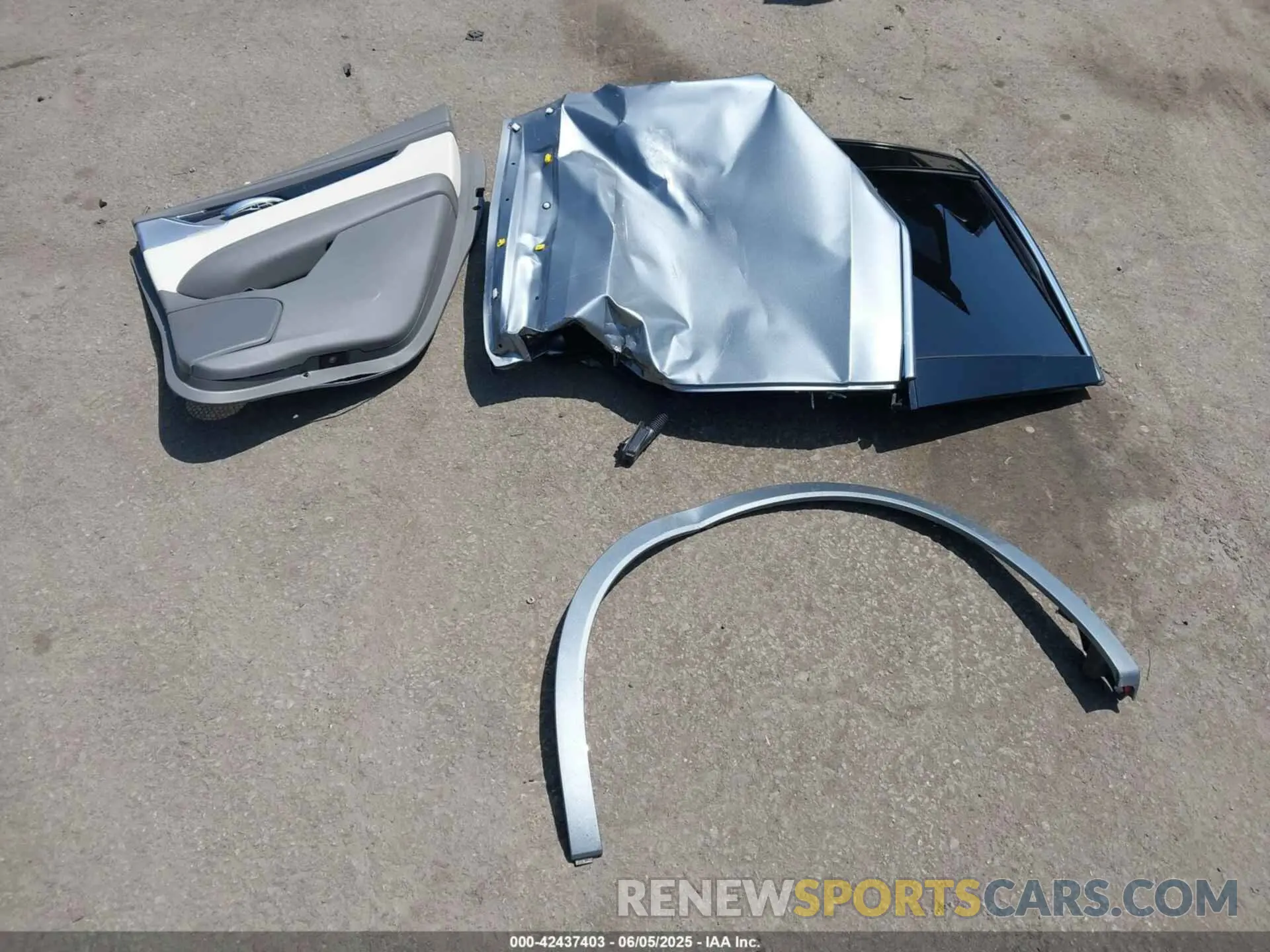 12 Photograph of a damaged car 1GYKPCRS6PZ163018 CADILLAC XT6 2023