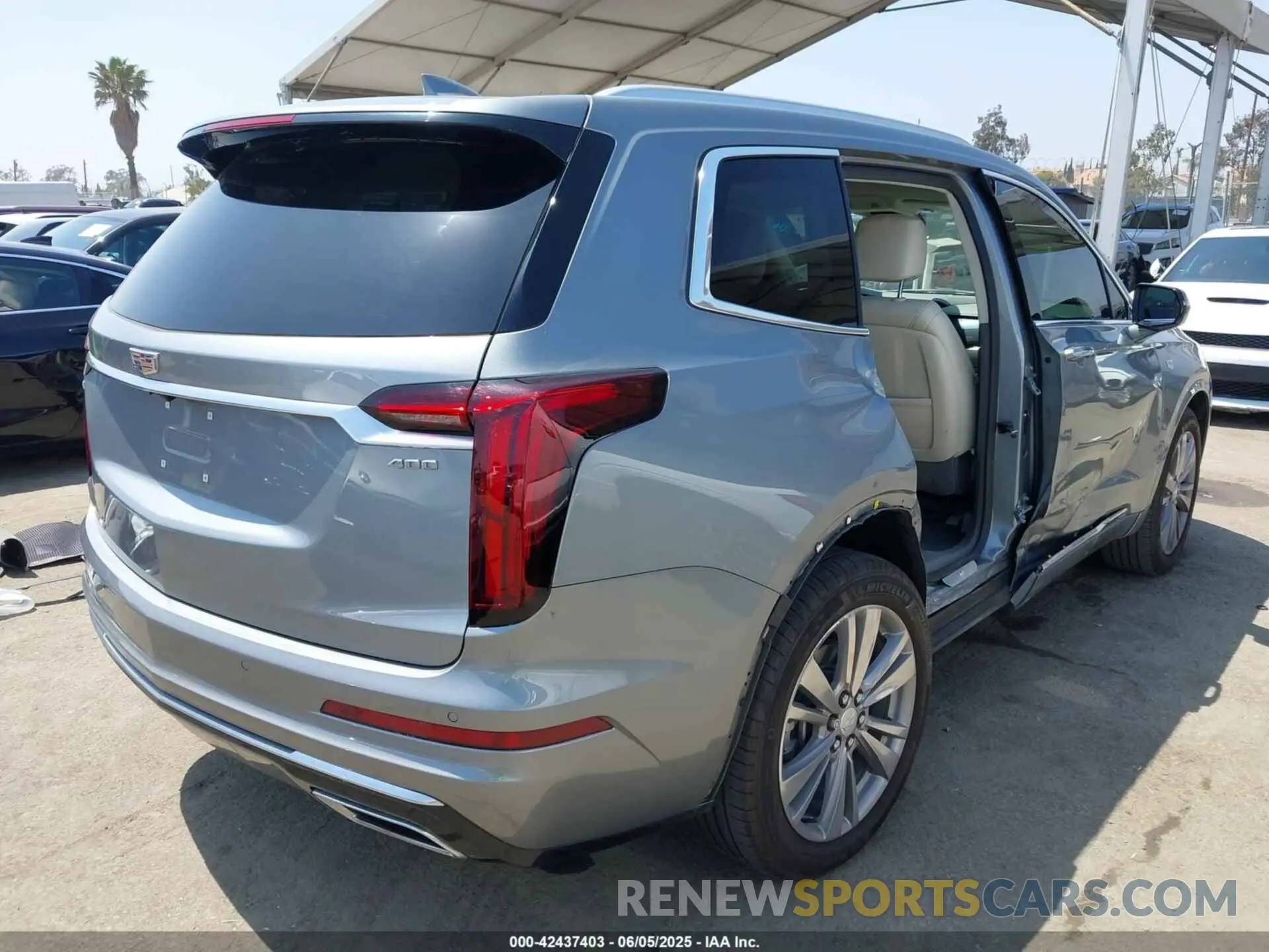 4 Photograph of a damaged car 1GYKPCRS6PZ163018 CADILLAC XT6 2023