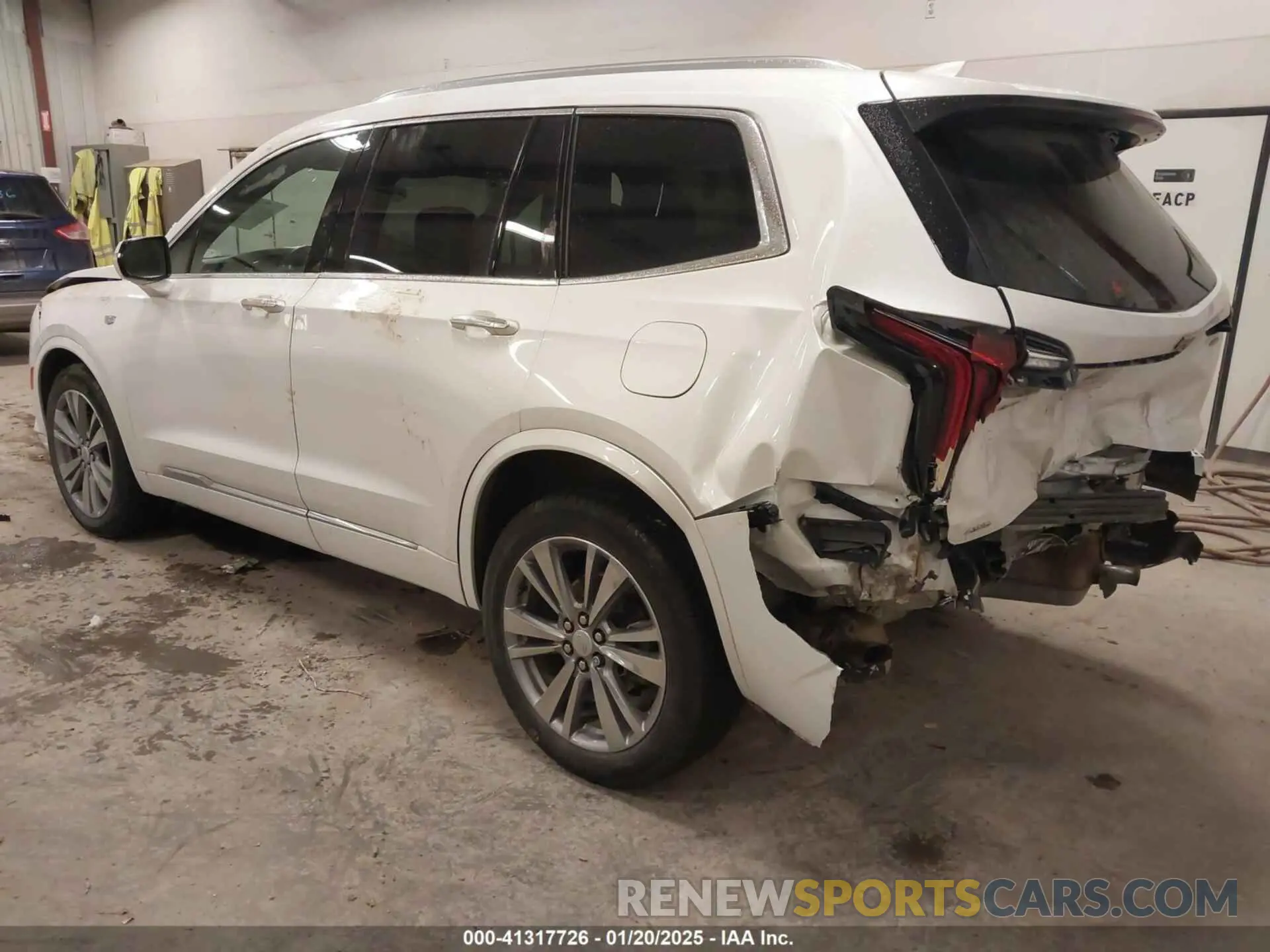 3 Фотография поврежденного автомобиля 1GYKPDRS3PZ198461 CADILLAC XT6 2023