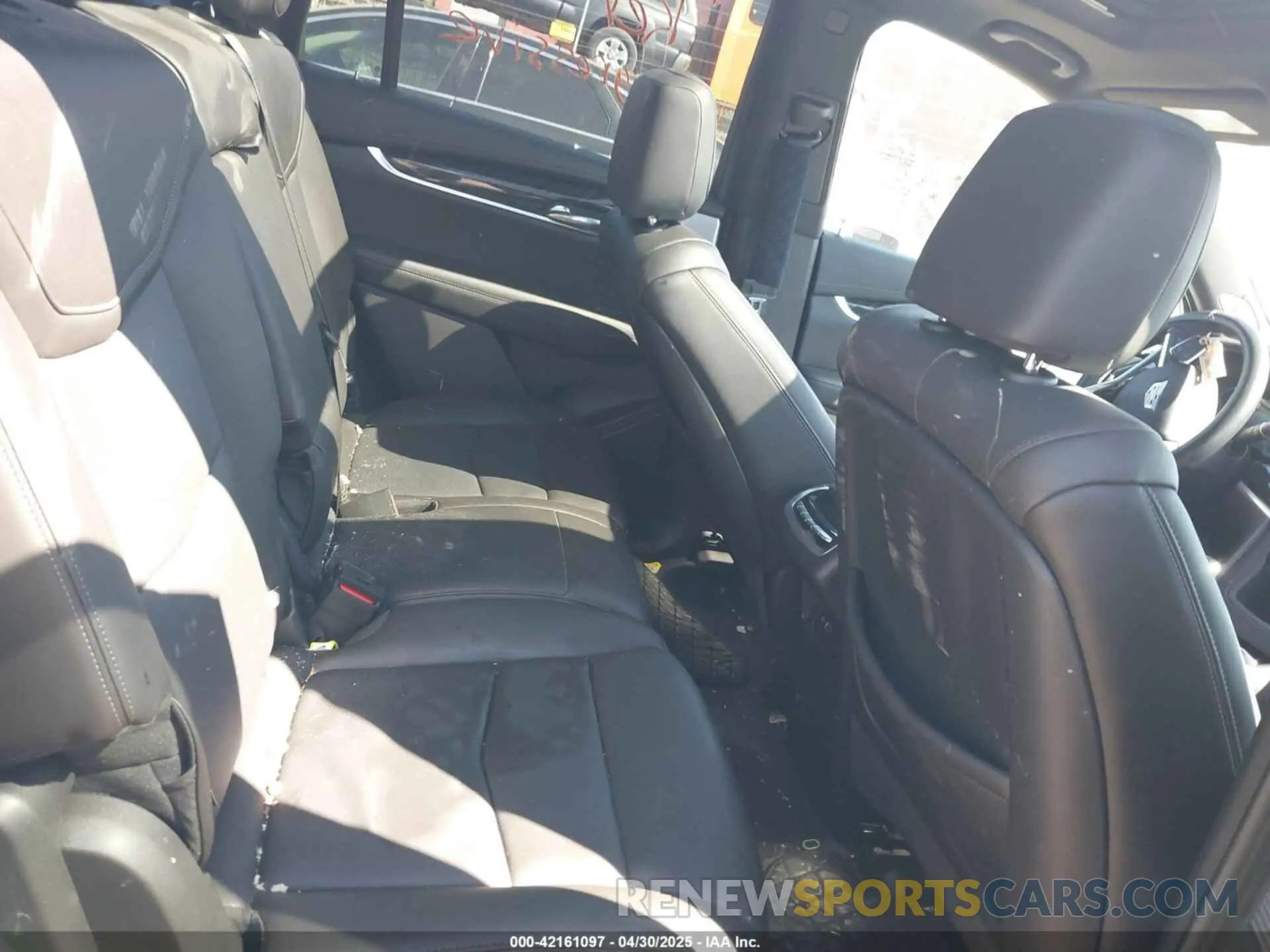 8 Photograph of a damaged car 1GYKPDRS4PZ182799 CADILLAC XT6 2023