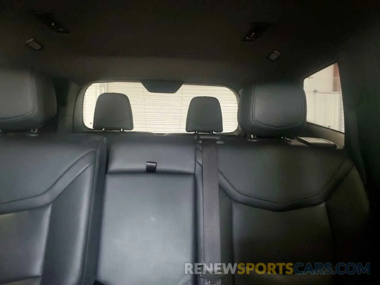 10 Photograph of a damaged car 1GYKPDRS6PZ129957 CADILLAC XT6 2023