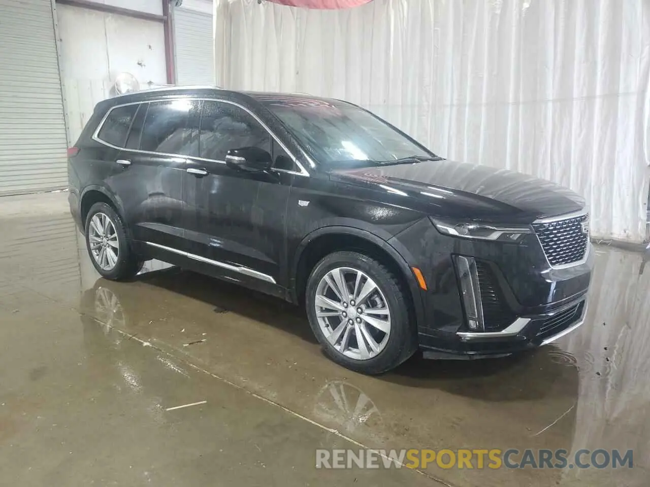 4 Photograph of a damaged car 1GYKPDRS6PZ129957 CADILLAC XT6 2023